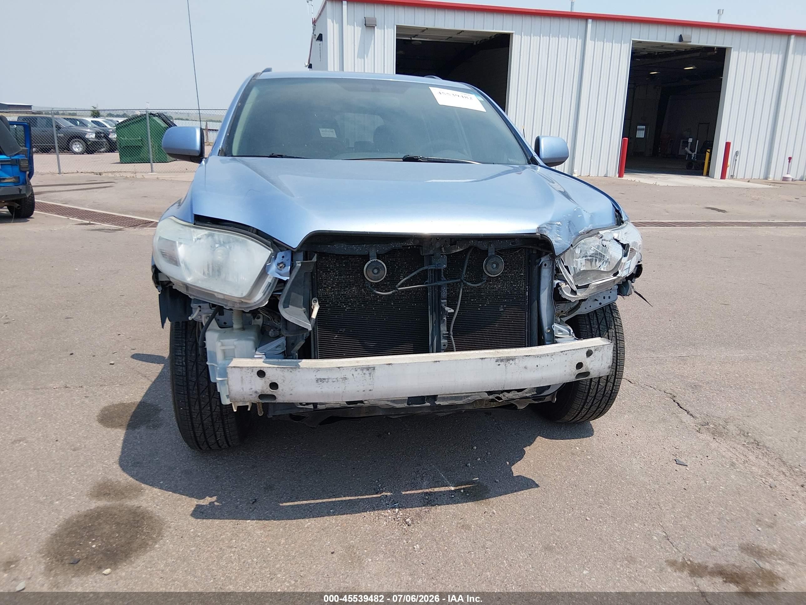 2010 Toyota Highlander Base V6 Синий vin: 5TDBK3EH9AS011628