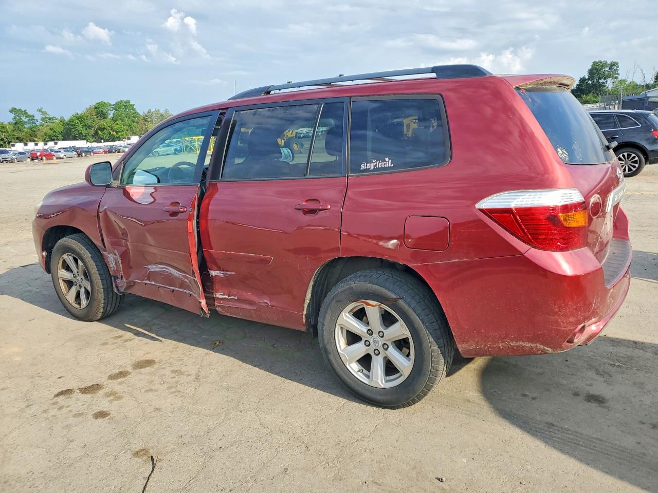 2010 Toyota Highlander Base Red vin: 5TDBK3EH9AS032687