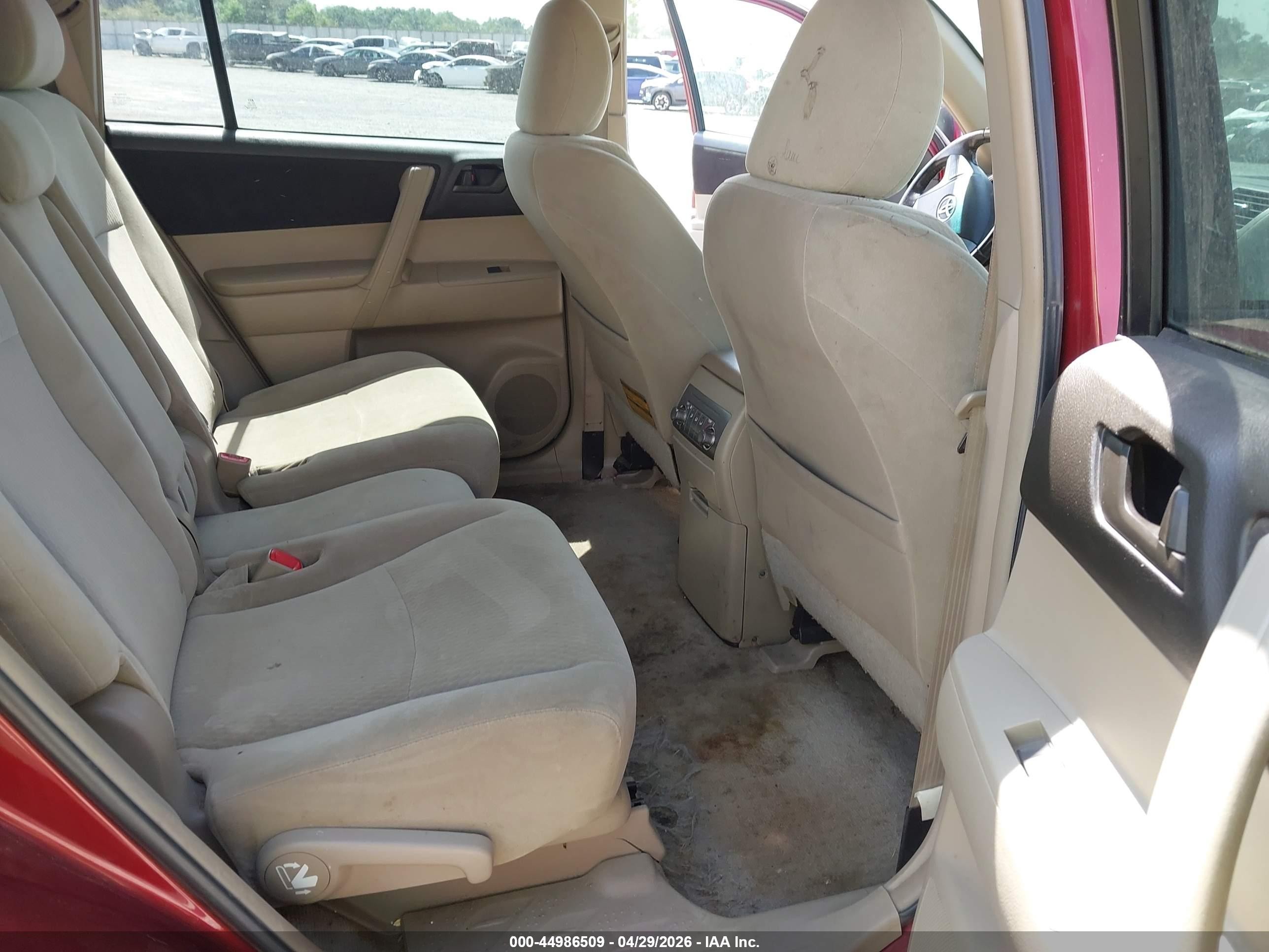 2010 Toyota Highlander Base V6 Maroon vin: 5TDBK3EH9AS040000