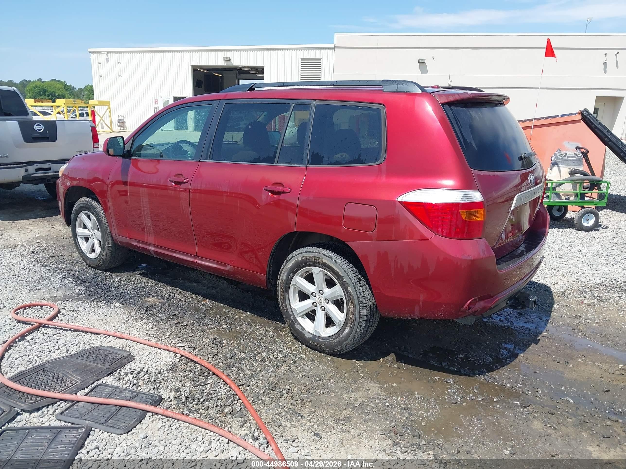 2010 Toyota Highlander Base V6 Maroon vin: 5TDBK3EH9AS040000