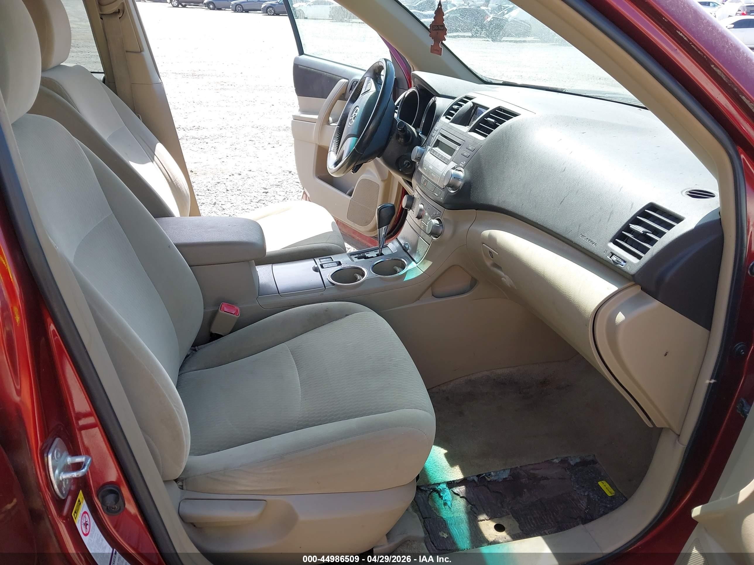 2010 Toyota Highlander Base V6 Maroon vin: 5TDBK3EH9AS040000