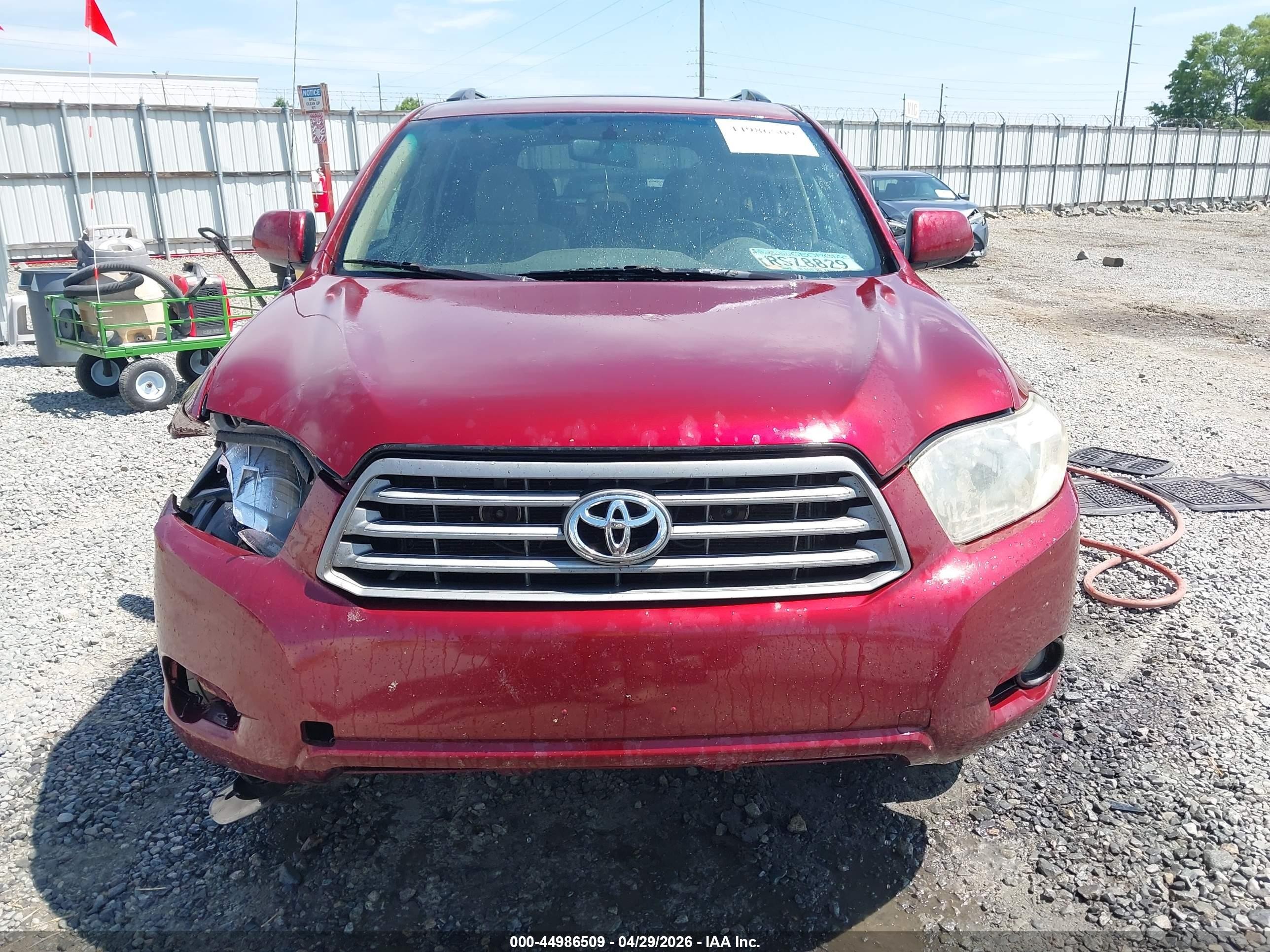 2010 Toyota Highlander Base V6 Maroon vin: 5TDBK3EH9AS040000