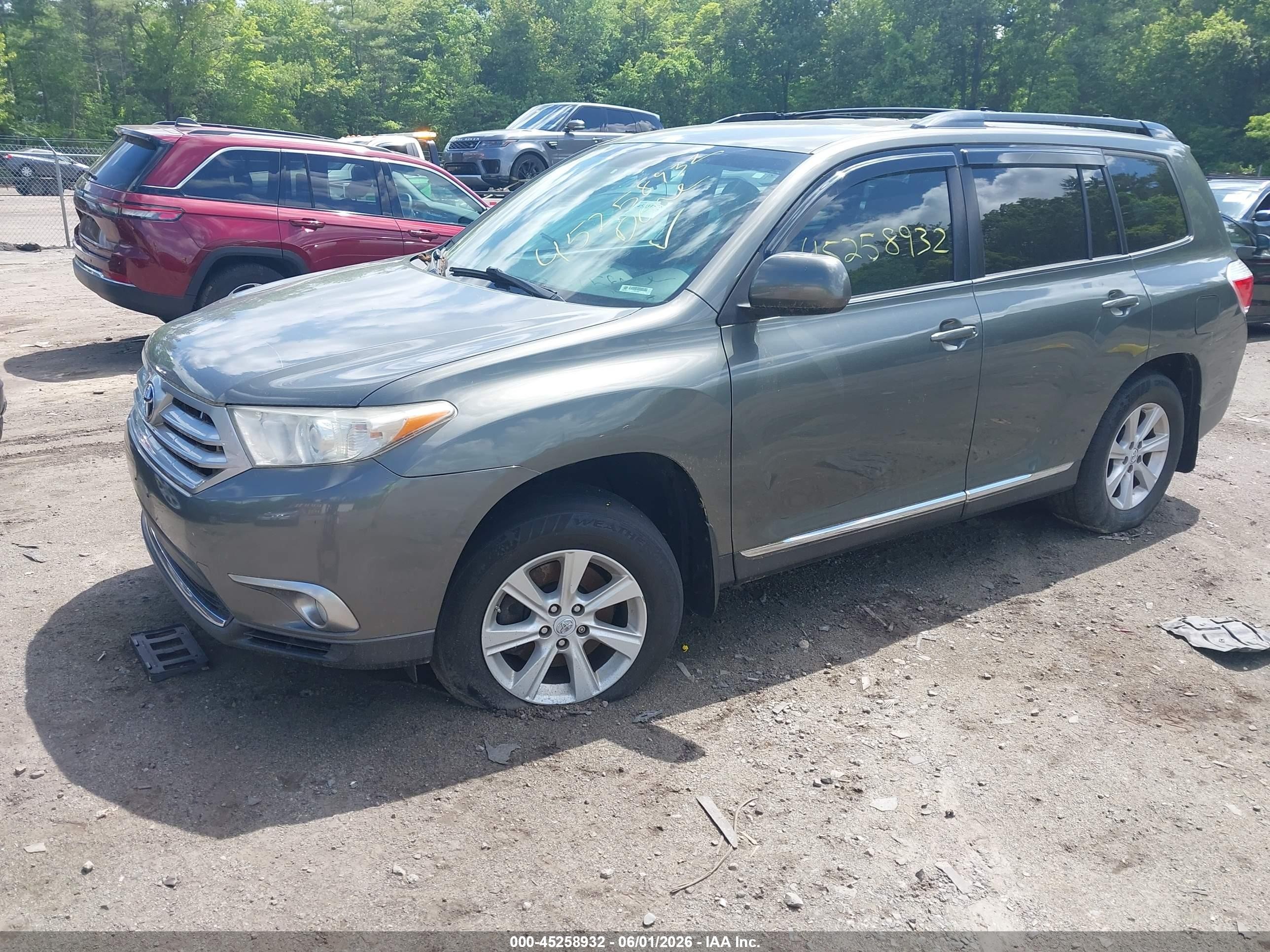 2011 Toyota Highlander Base V6 Зеленый vin: 5TDBK3EH9BS063178