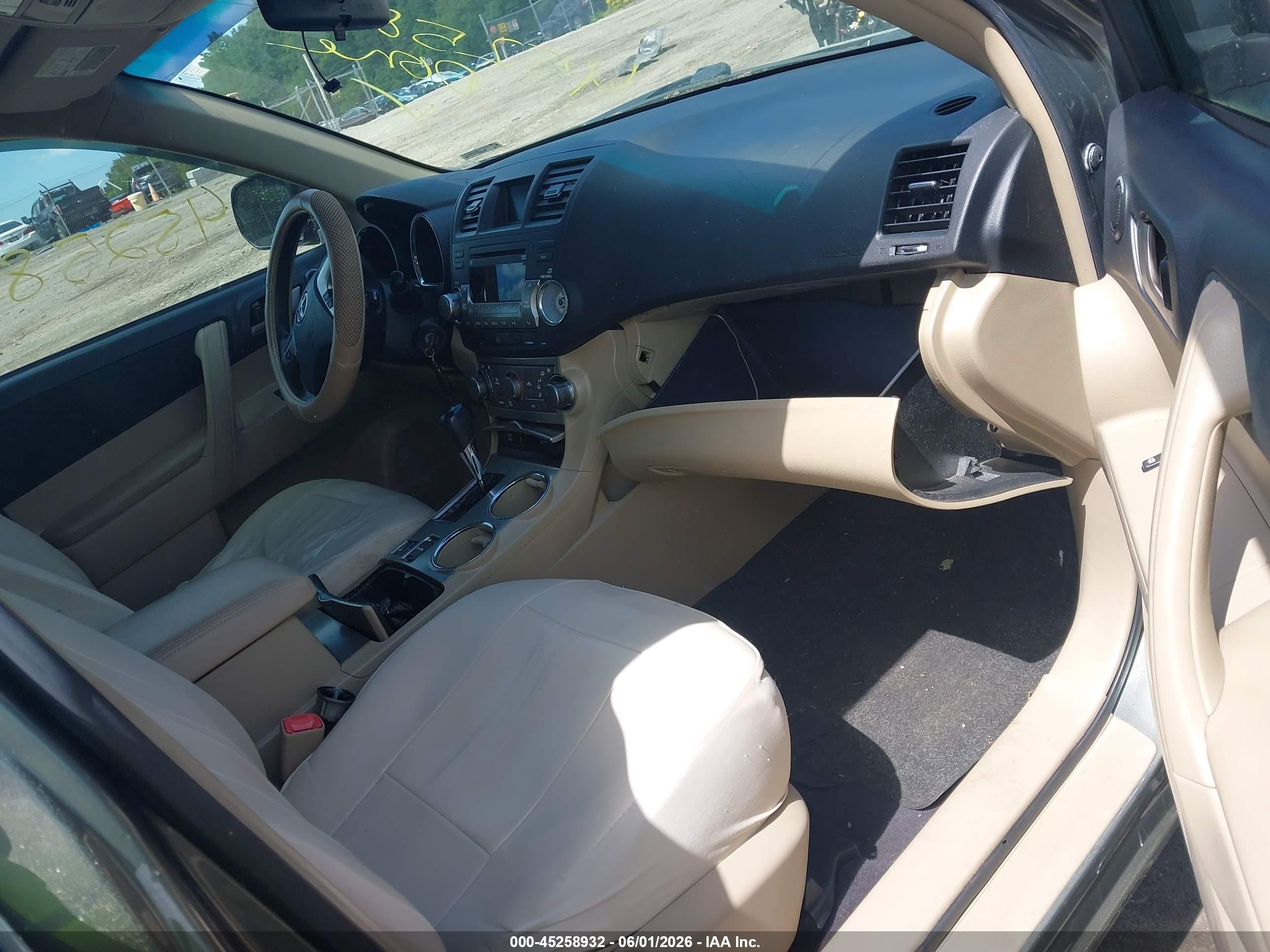 2011 Toyota Highlander Base V6 Зеленый vin: 5TDBK3EH9BS063178