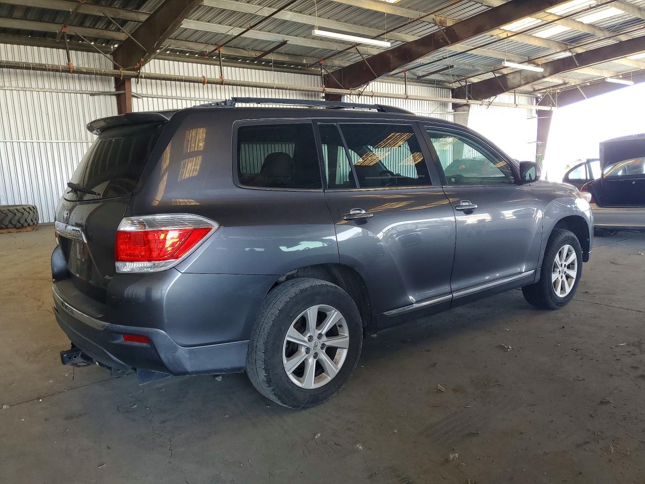 2011 Toyota Highlander Se Серый vin: 5TDBK3EH9BS065707