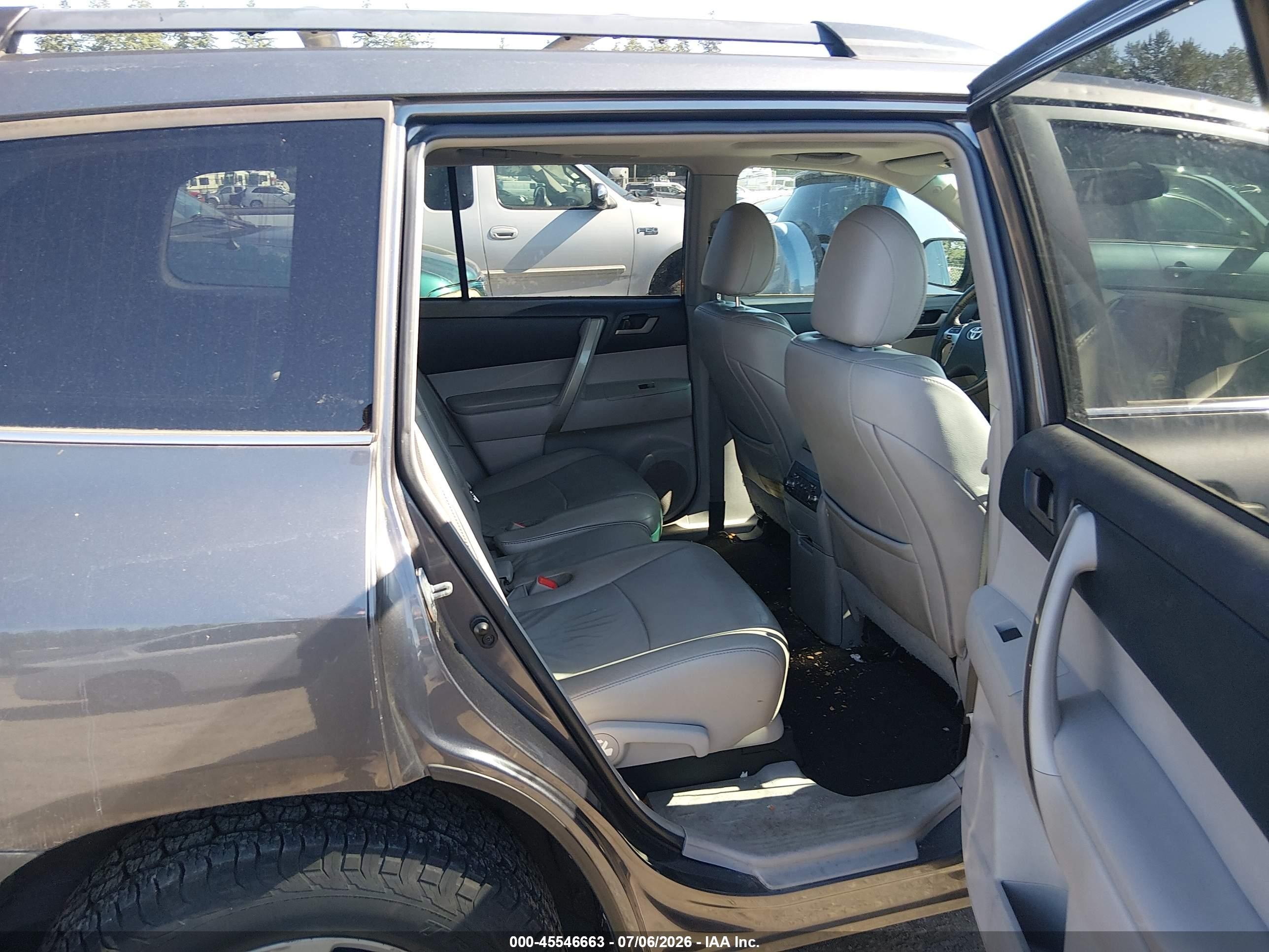 2011 Toyota Highlander Se V6 Серый vin: 5TDBK3EH9BS073905