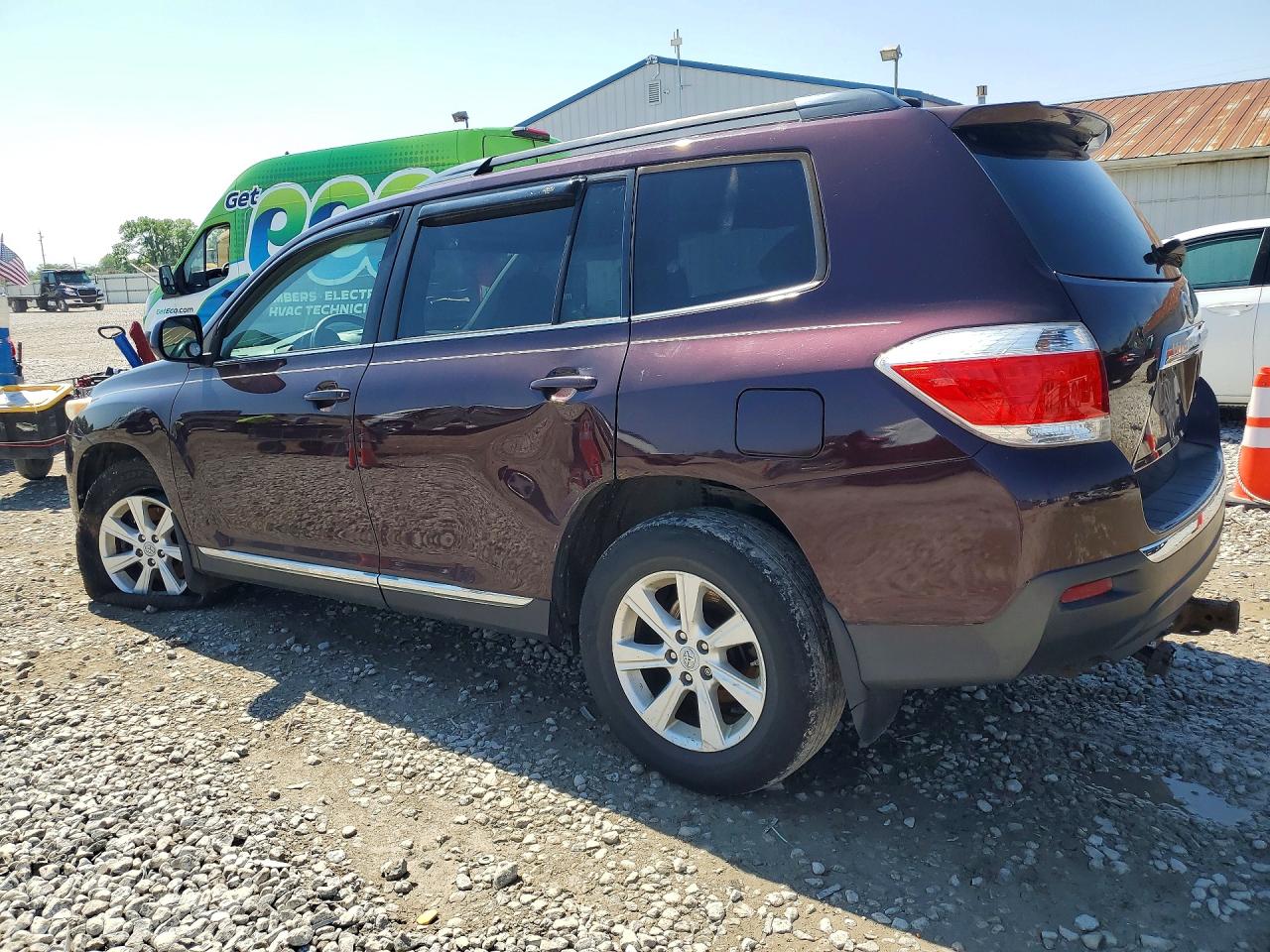 2011 Toyota Highlander Base Maroon vin: 5TDBK3EH9BS088985