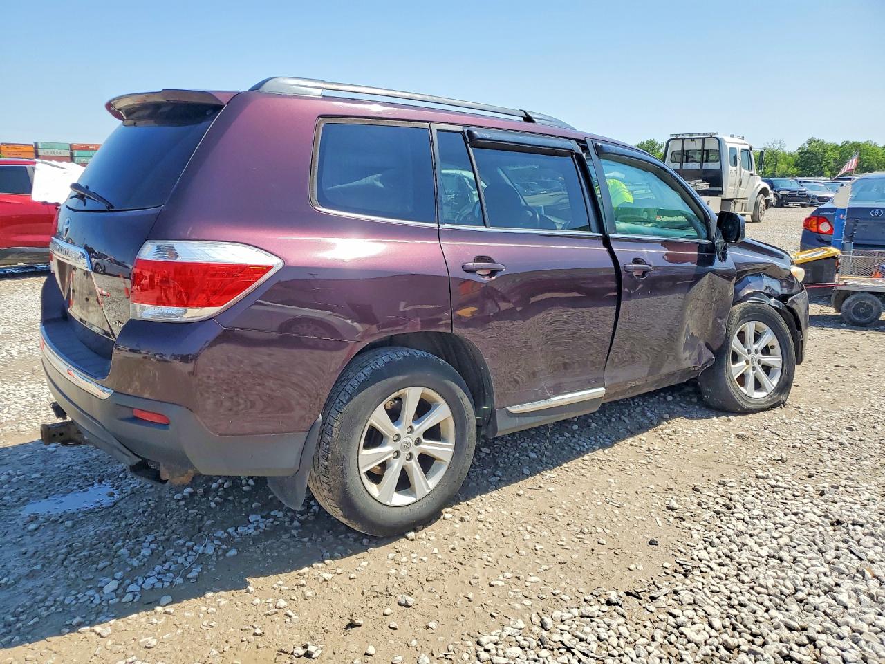 2011 Toyota Highlander Base Maroon vin: 5TDBK3EH9BS088985