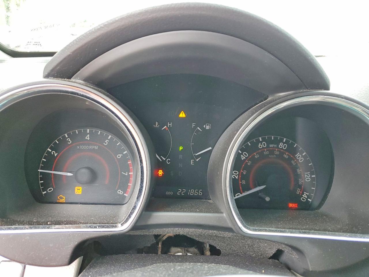 2011 Toyota Highlander Base Silver vin: 5TDBK3EH9BS090414