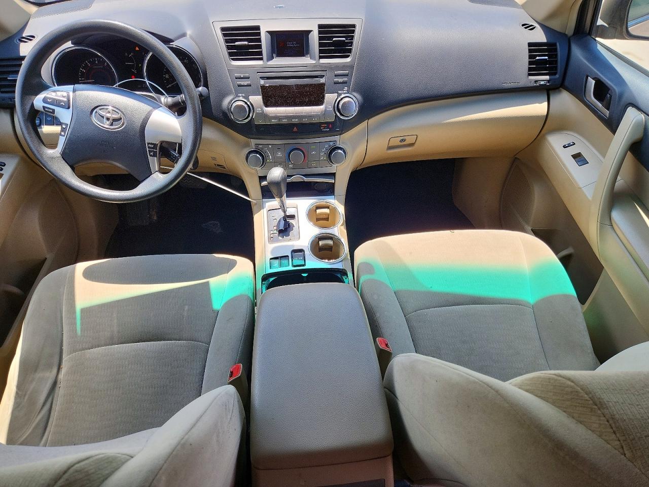 2012 Toyota Highlander Base Tan vin: 5TDBK3EH9CS094545
