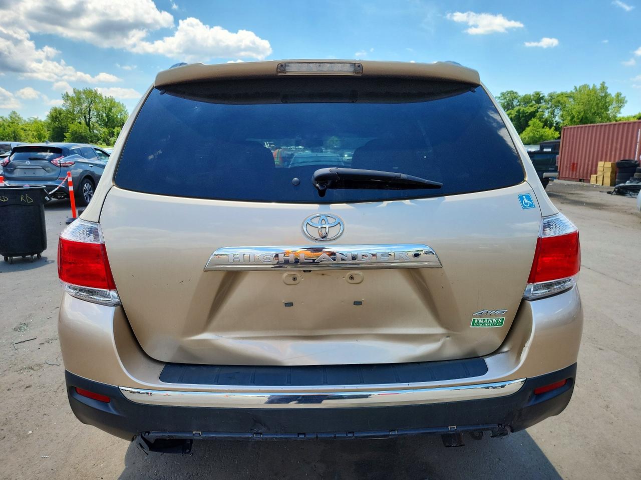 2012 Toyota Highlander Base Tan vin: 5TDBK3EH9CS094545