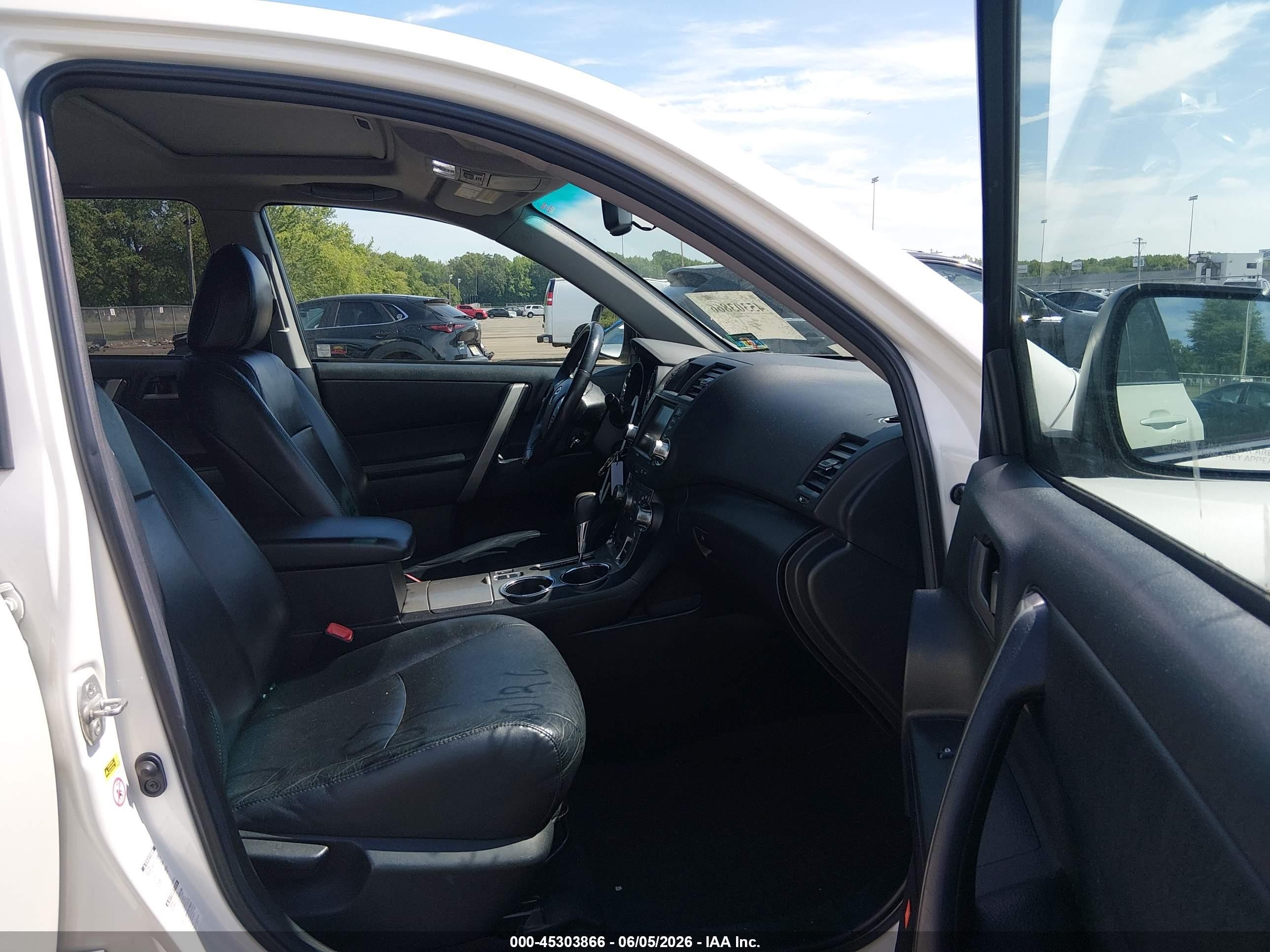 2012 Toyota Highlander Se V6 Белый vin: 5TDBK3EH9CS103650
