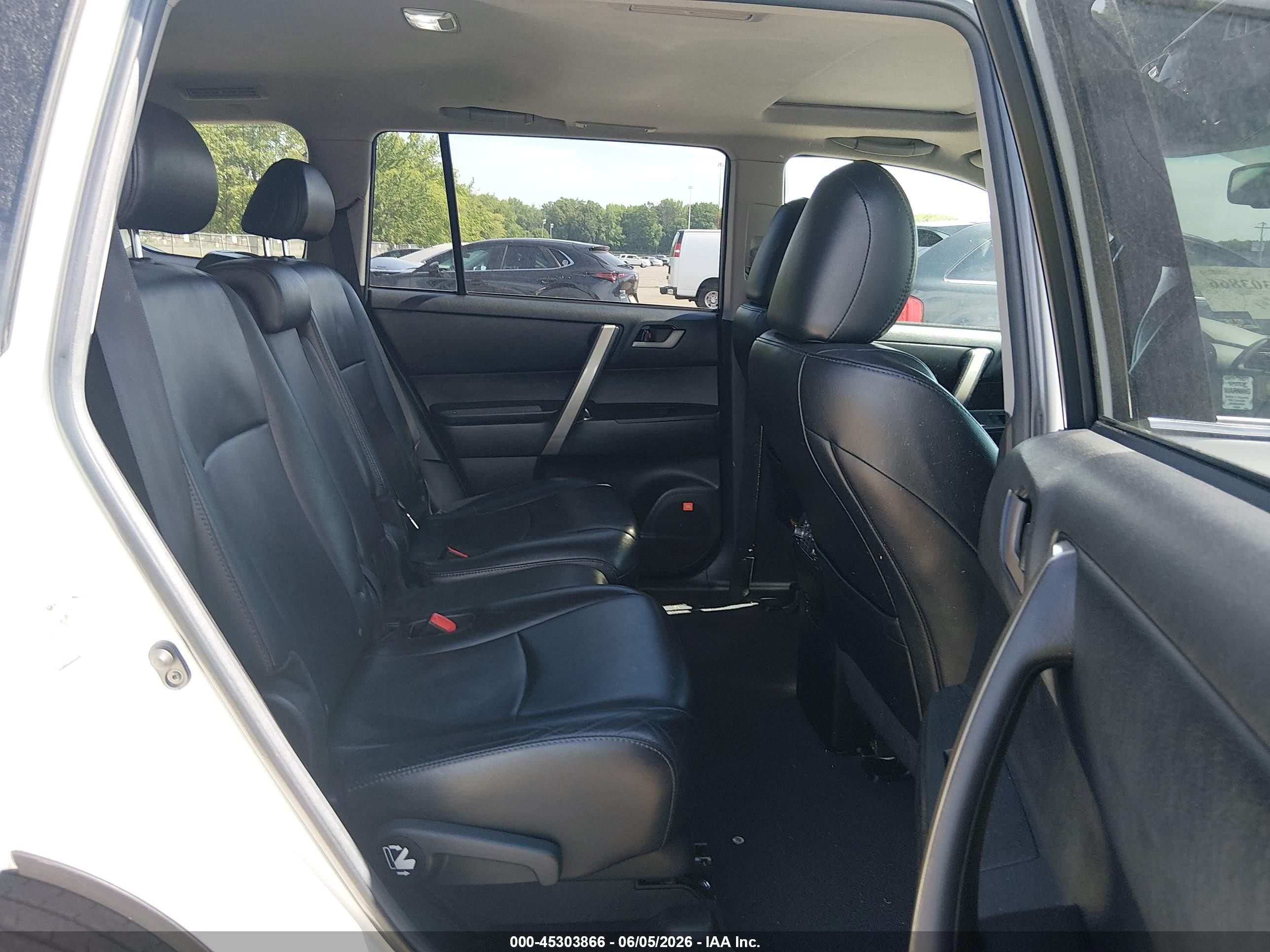 2012 Toyota Highlander Se V6 Белый vin: 5TDBK3EH9CS103650