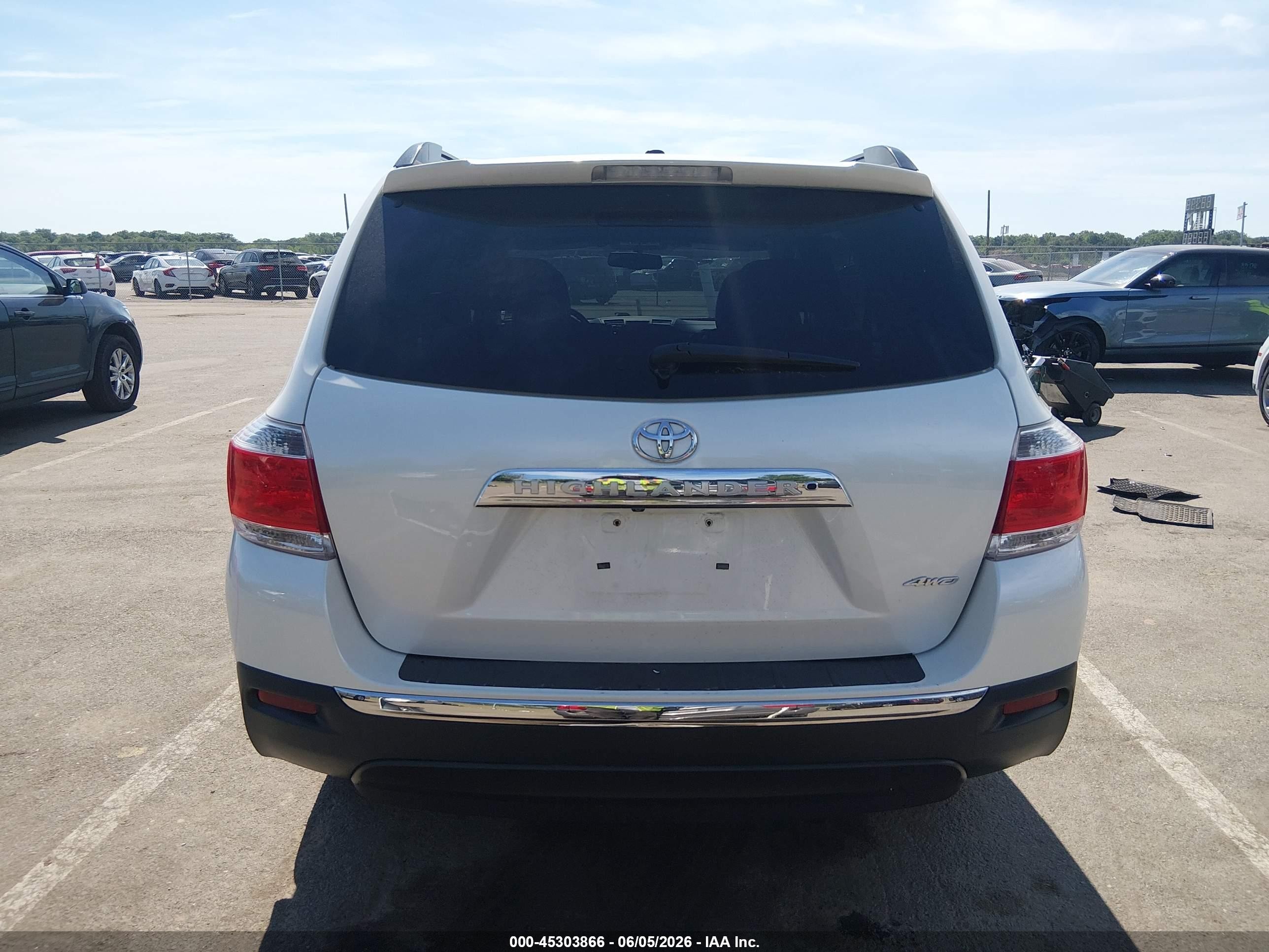 2012 Toyota Highlander Se V6 Белый vin: 5TDBK3EH9CS103650
