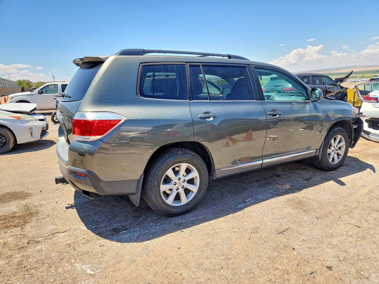2012 Toyota Highlander Base Green vin: 5TDBK3EH9CS104281