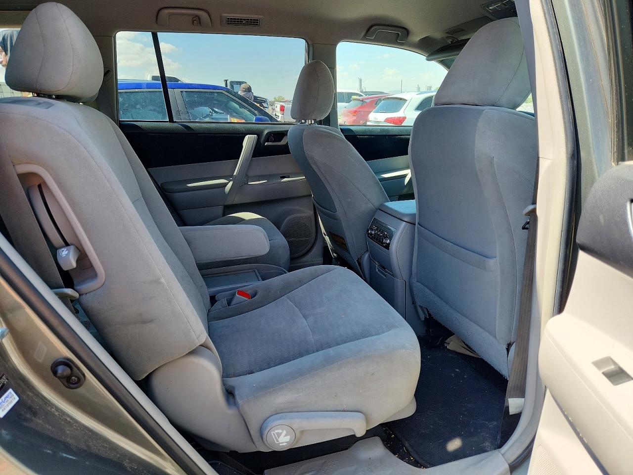 2012 Toyota Highlander Base Green vin: 5TDBK3EH9CS104281