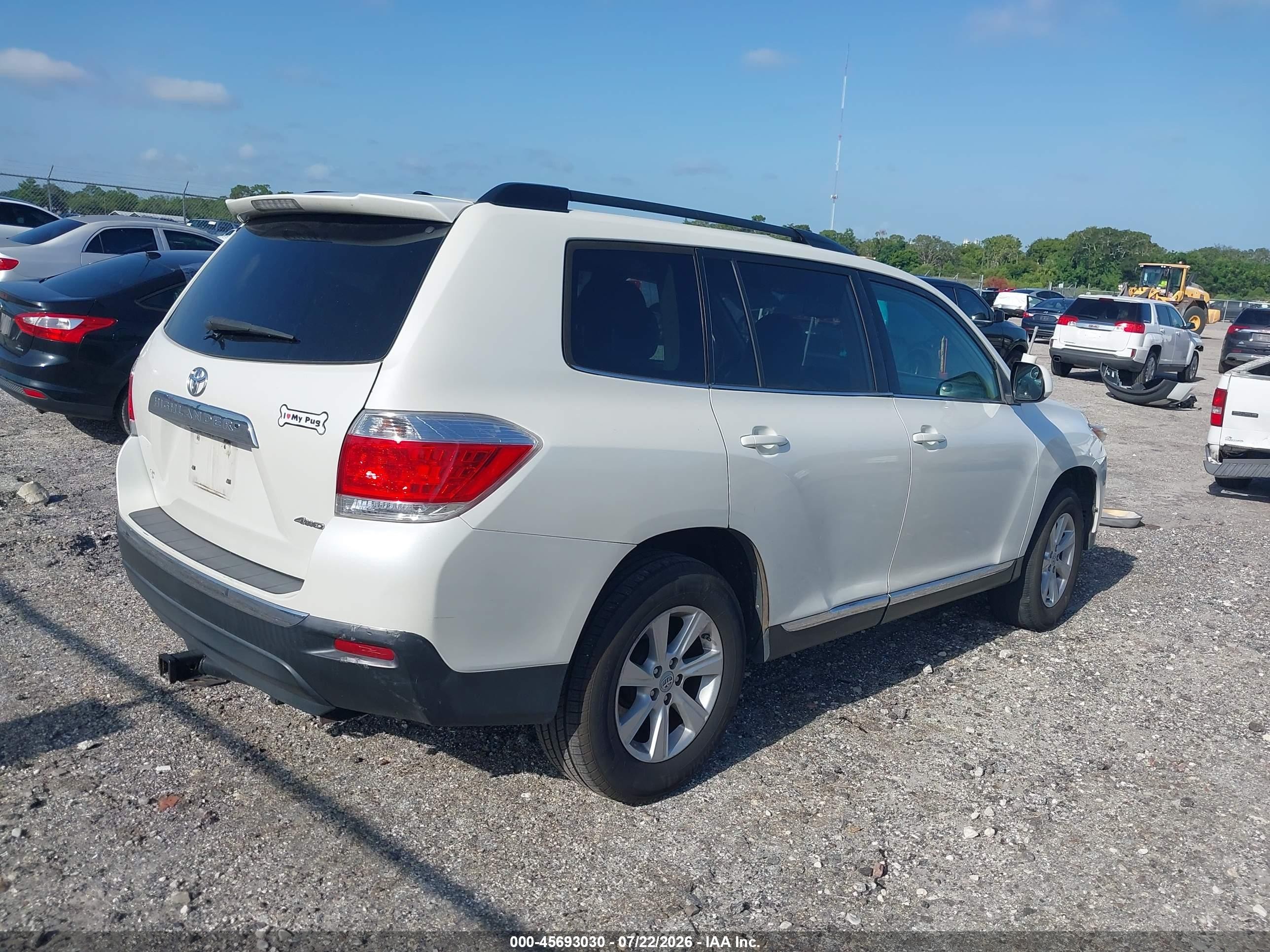 2012 Toyota Highlander Base V6/se V6 White vin: 5TDBK3EH9CS111764