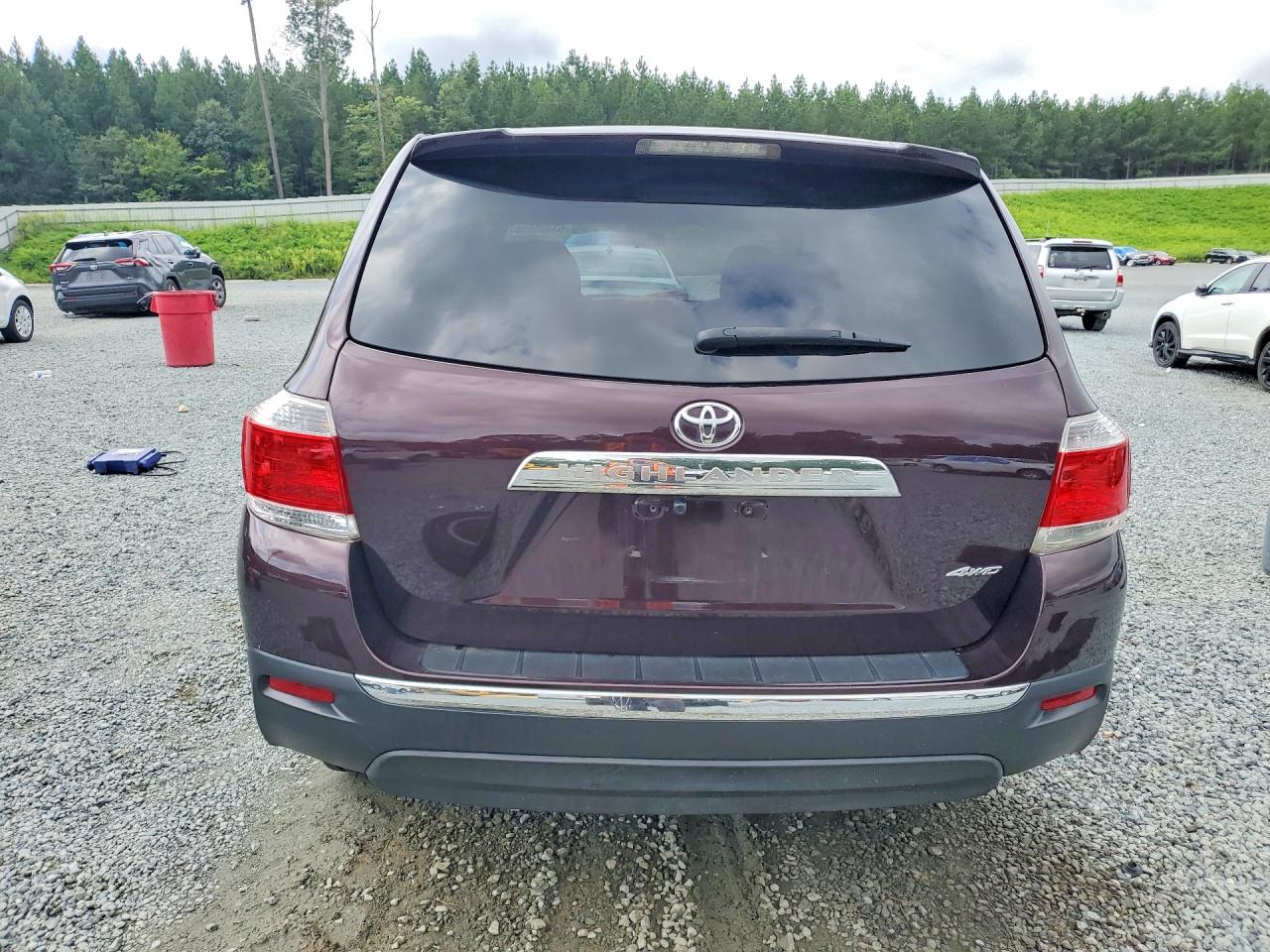 2013 Toyota Highlander Base Maroon vin: 5TDBK3EH9DS189818