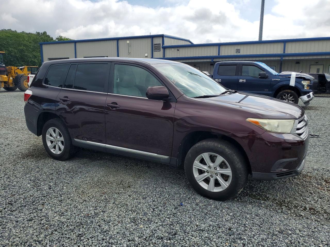 2013 Toyota Highlander Base Maroon vin: 5TDBK3EH9DS189818