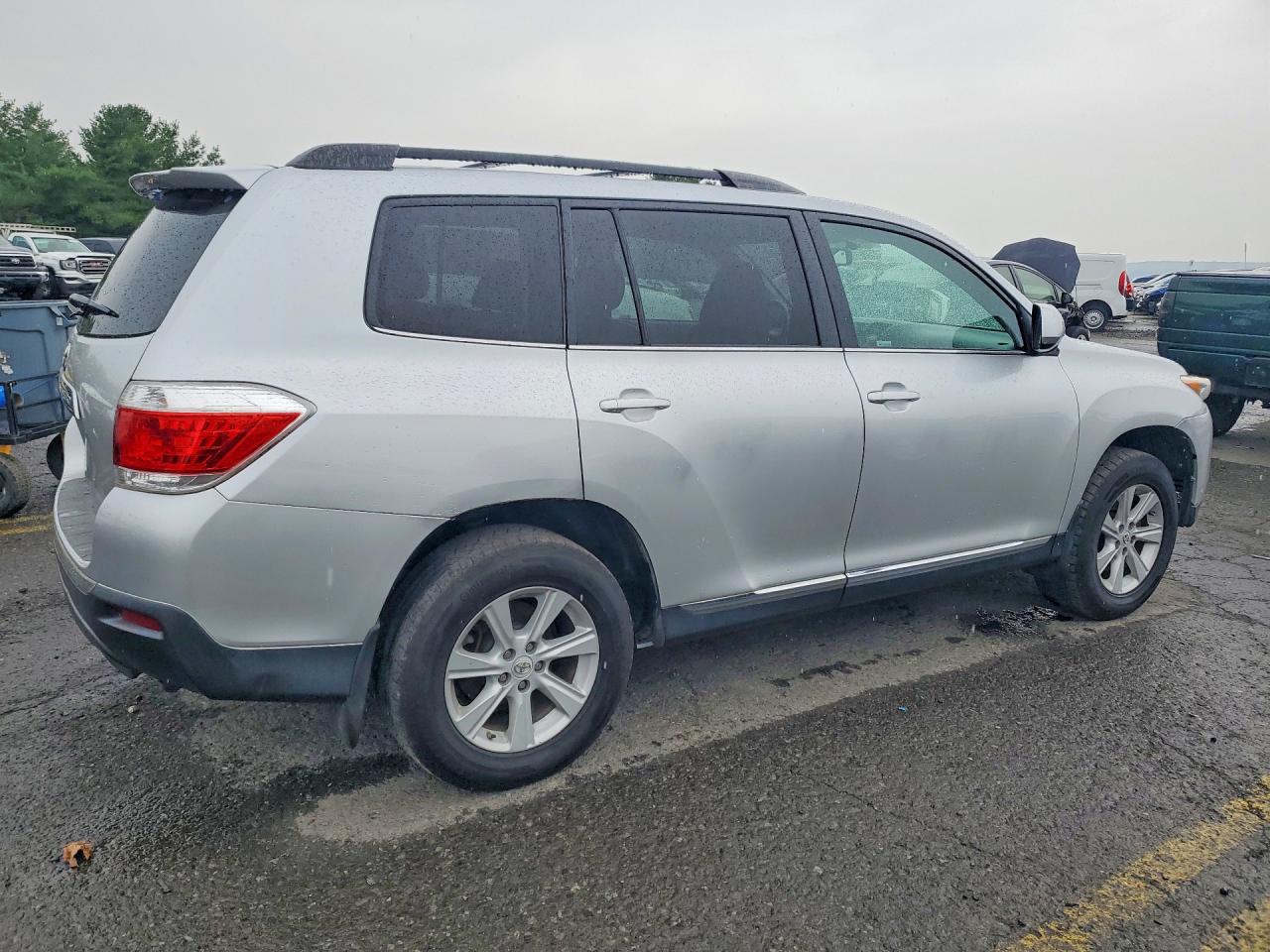2013 Toyota Highlander Se Silver vin: 5TDBK3EH9DS199068