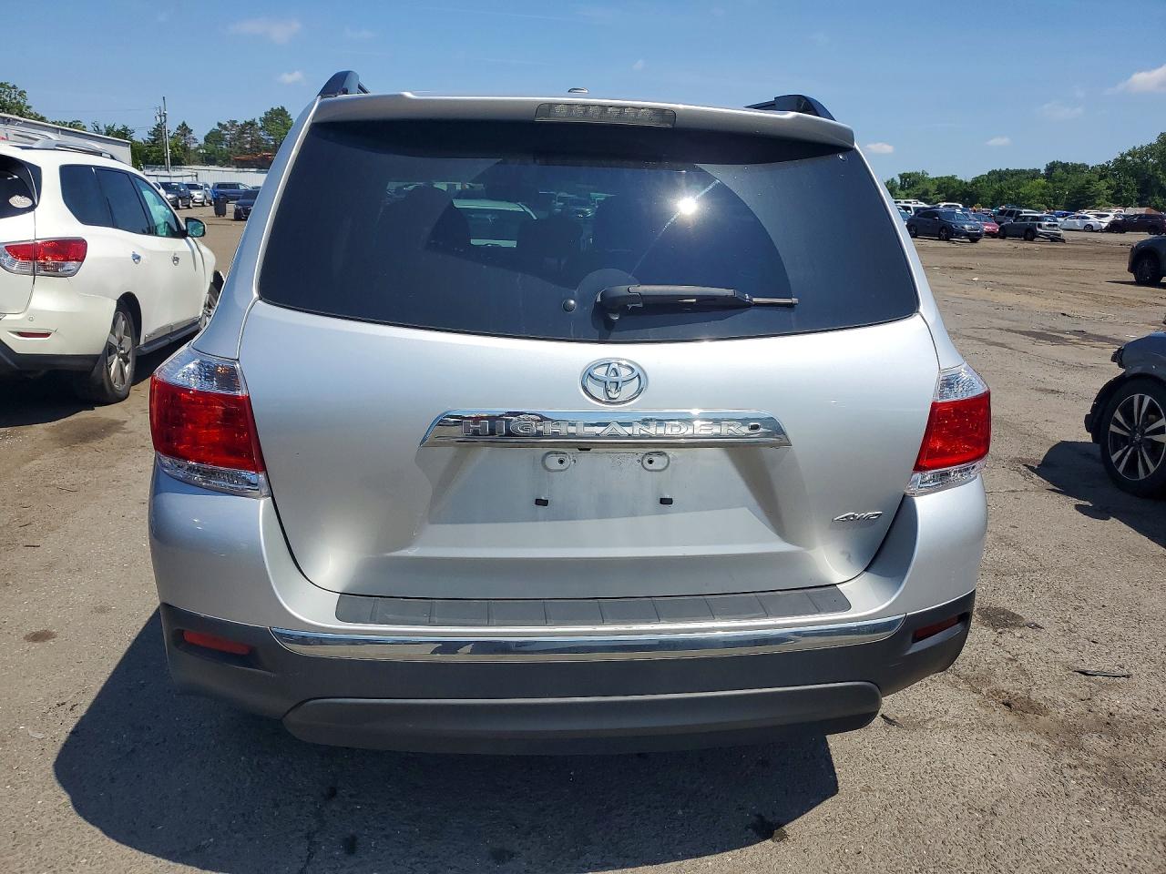 2013 Toyota Highlander Se Silver vin: 5TDBK3EH9DS205287