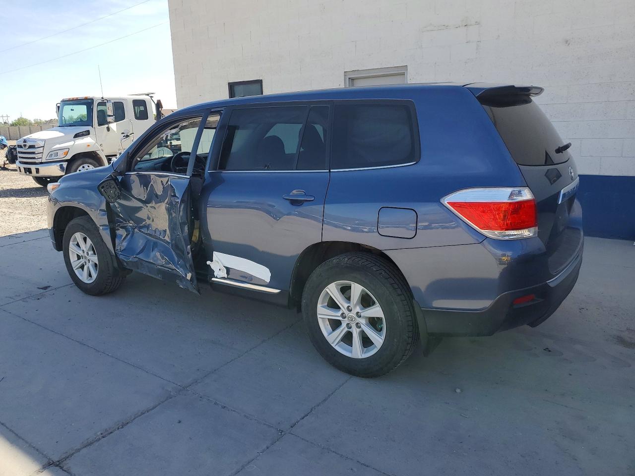 2013 Toyota Highlander Base Gray vin: 5TDBK3EH9DS215916