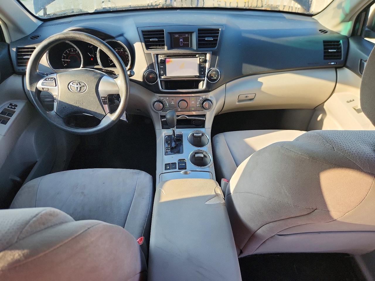 2013 Toyota Highlander Base Black vin: 5TDBK3EH9DS221635