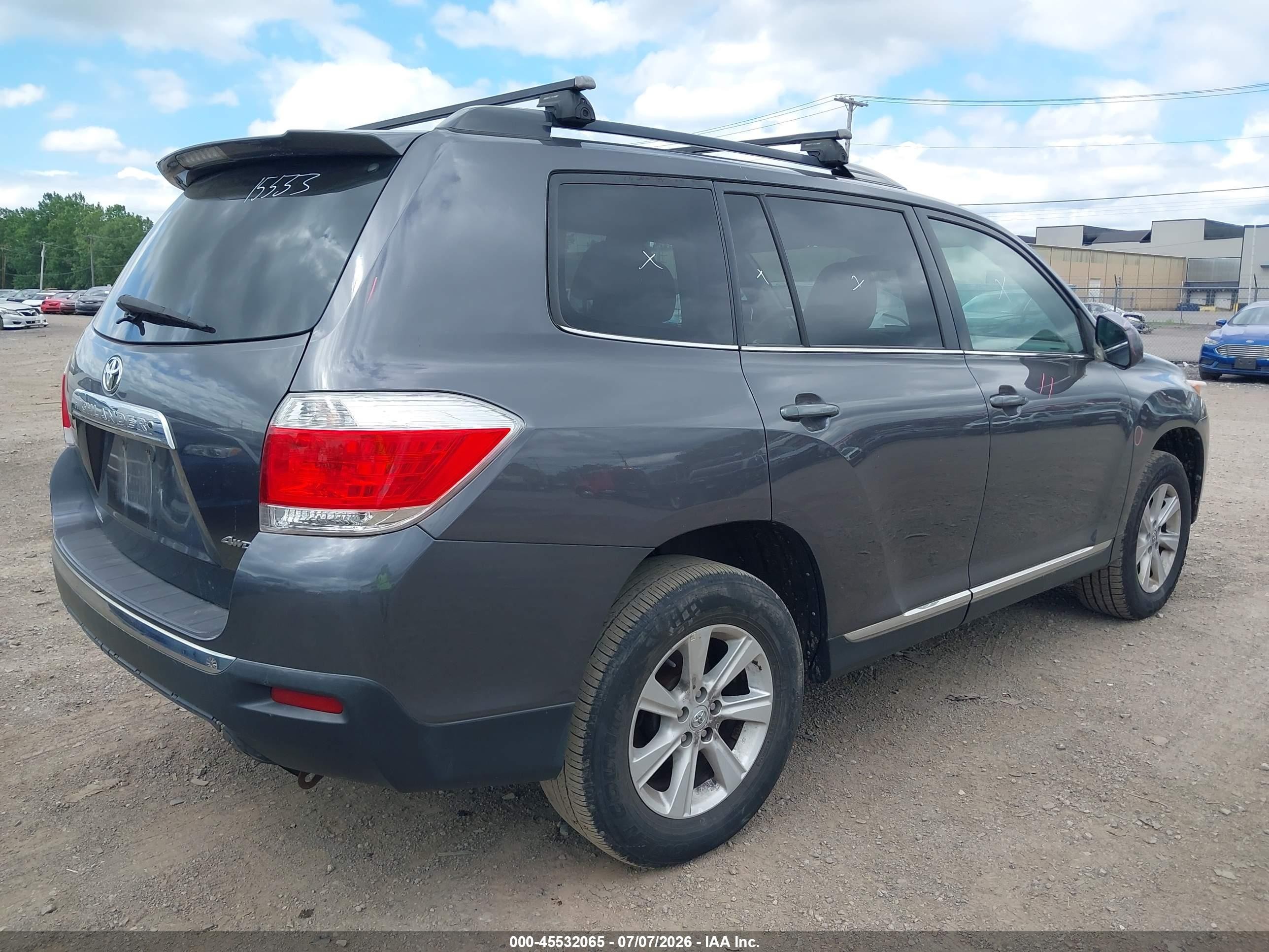 2013 Toyota Highlander Base Plus V6 Серый vin: 5TDBK3EH9DS223854