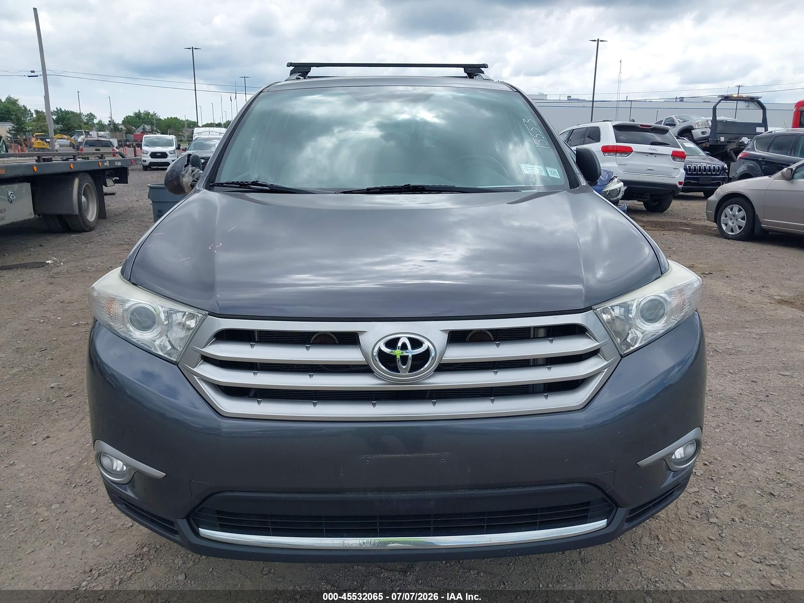 2013 Toyota Highlander Base Plus V6 Серый vin: 5TDBK3EH9DS223854