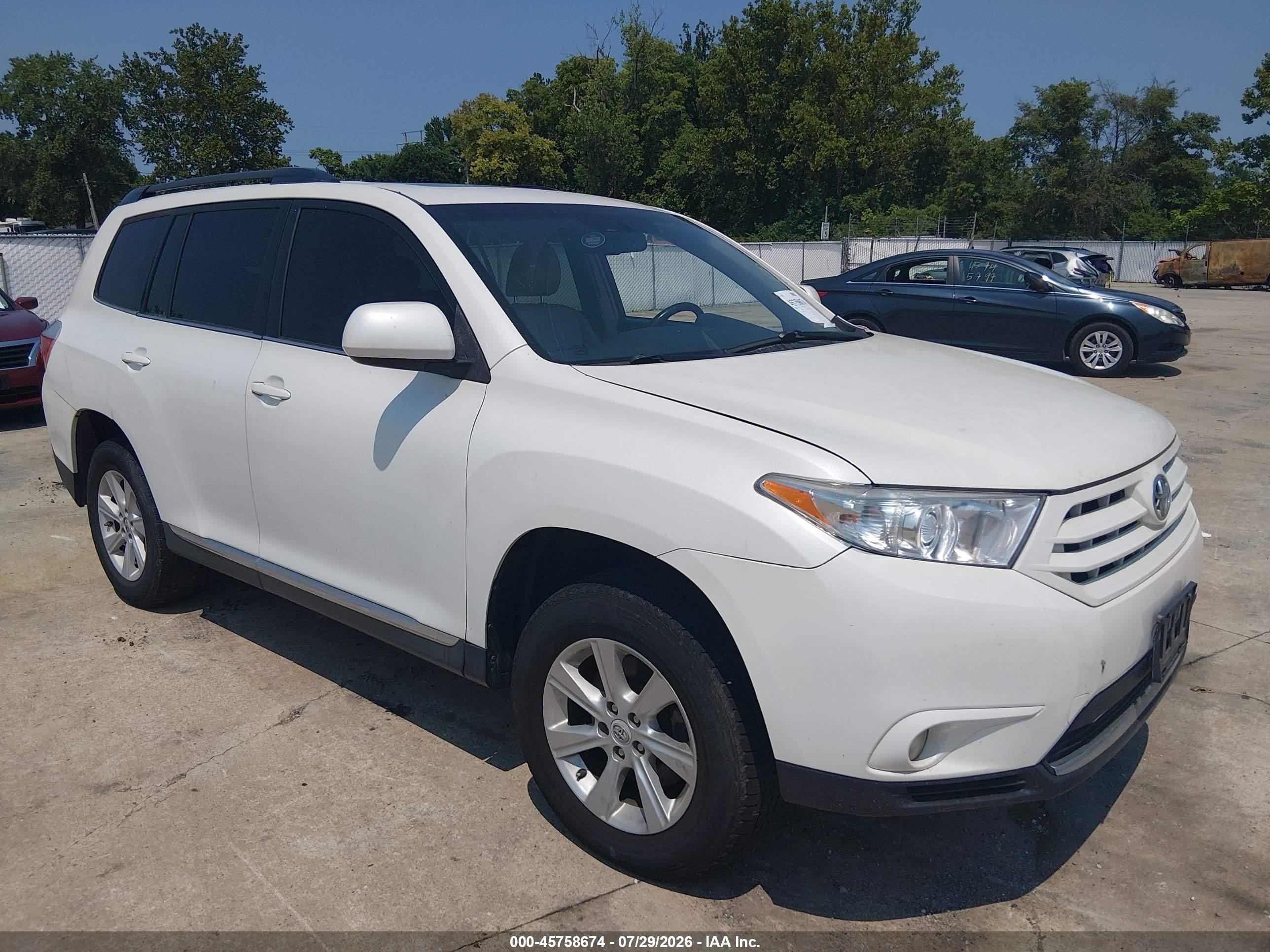 2013 Toyota Highlander Se V6 Белый vin: 5TDBK3EH9DS226088