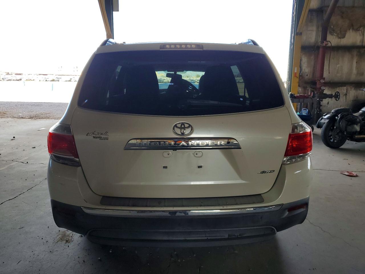 2013 Toyota Highlander Se White vin: 5TDBK3EH9DS242033