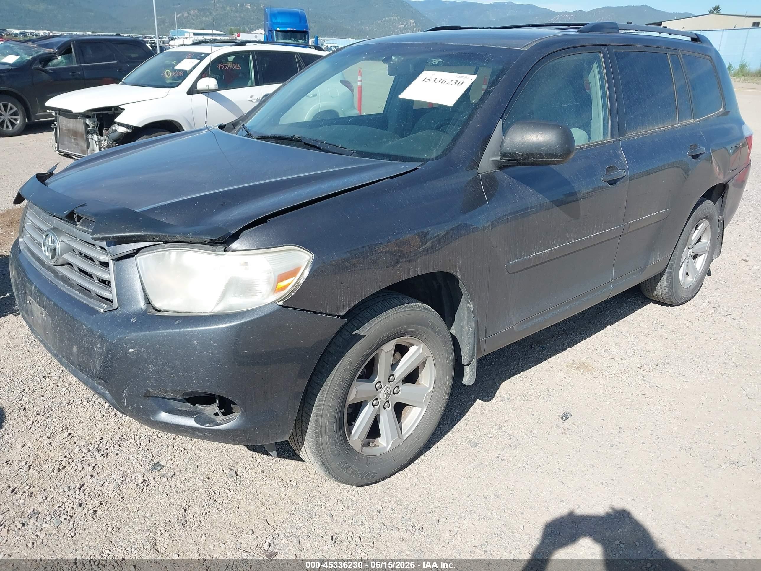 2010 Toyota Highlander Base V6 Gray vin: 5TDBK3EHXAS002534