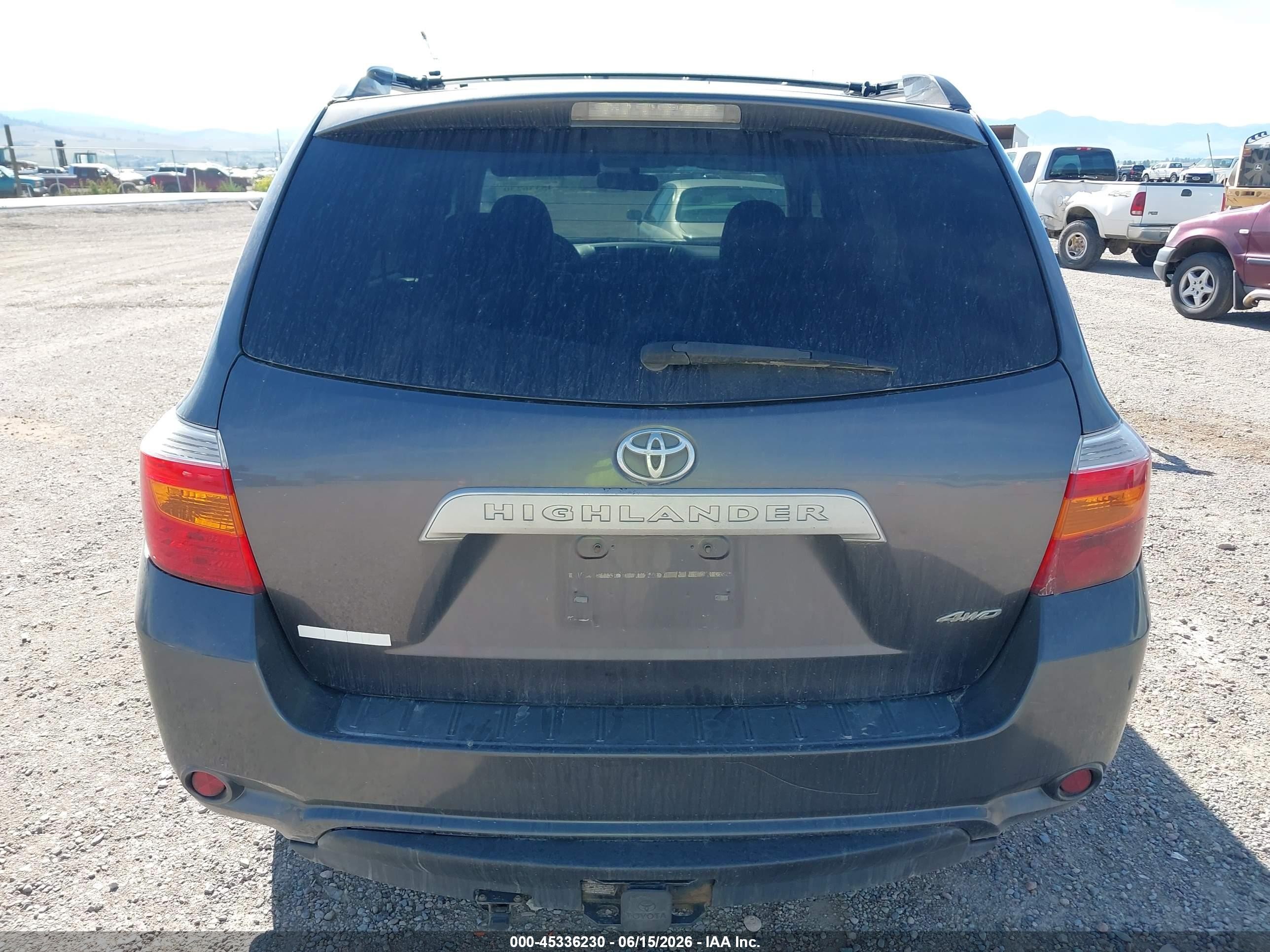 2010 Toyota Highlander Base V6 Gray vin: 5TDBK3EHXAS002534