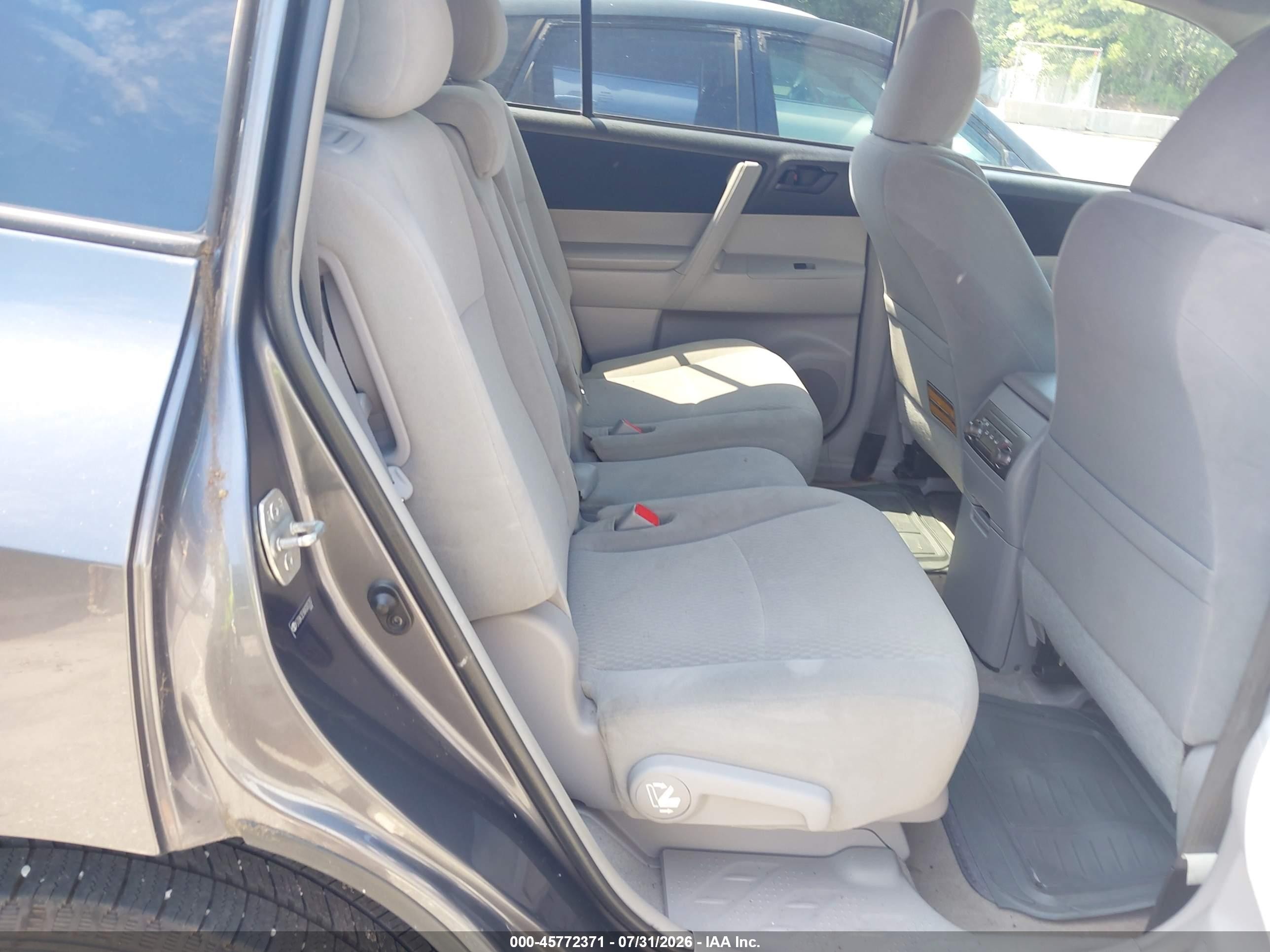 2010 Toyota Highlander Base V6 Black vin: 5TDBK3EHXAS005207