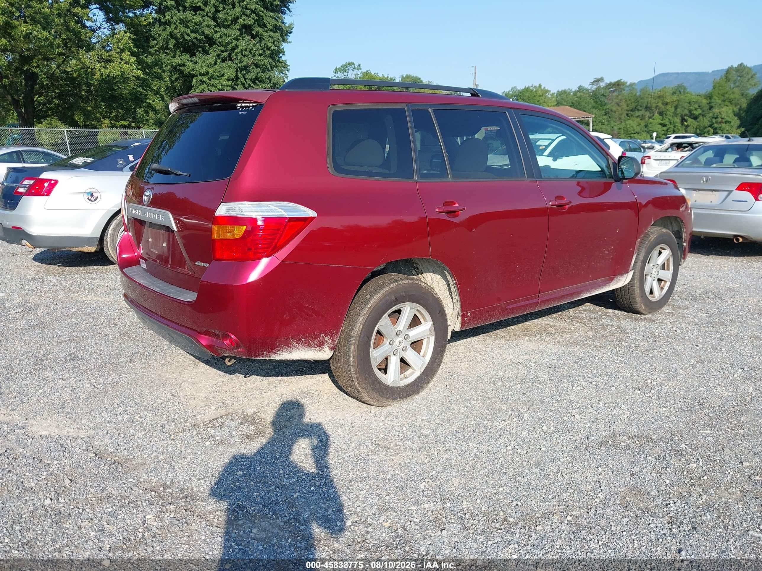 2010 Toyota Highlander Base V6 Красный vin: 5TDBK3EHXAS017227