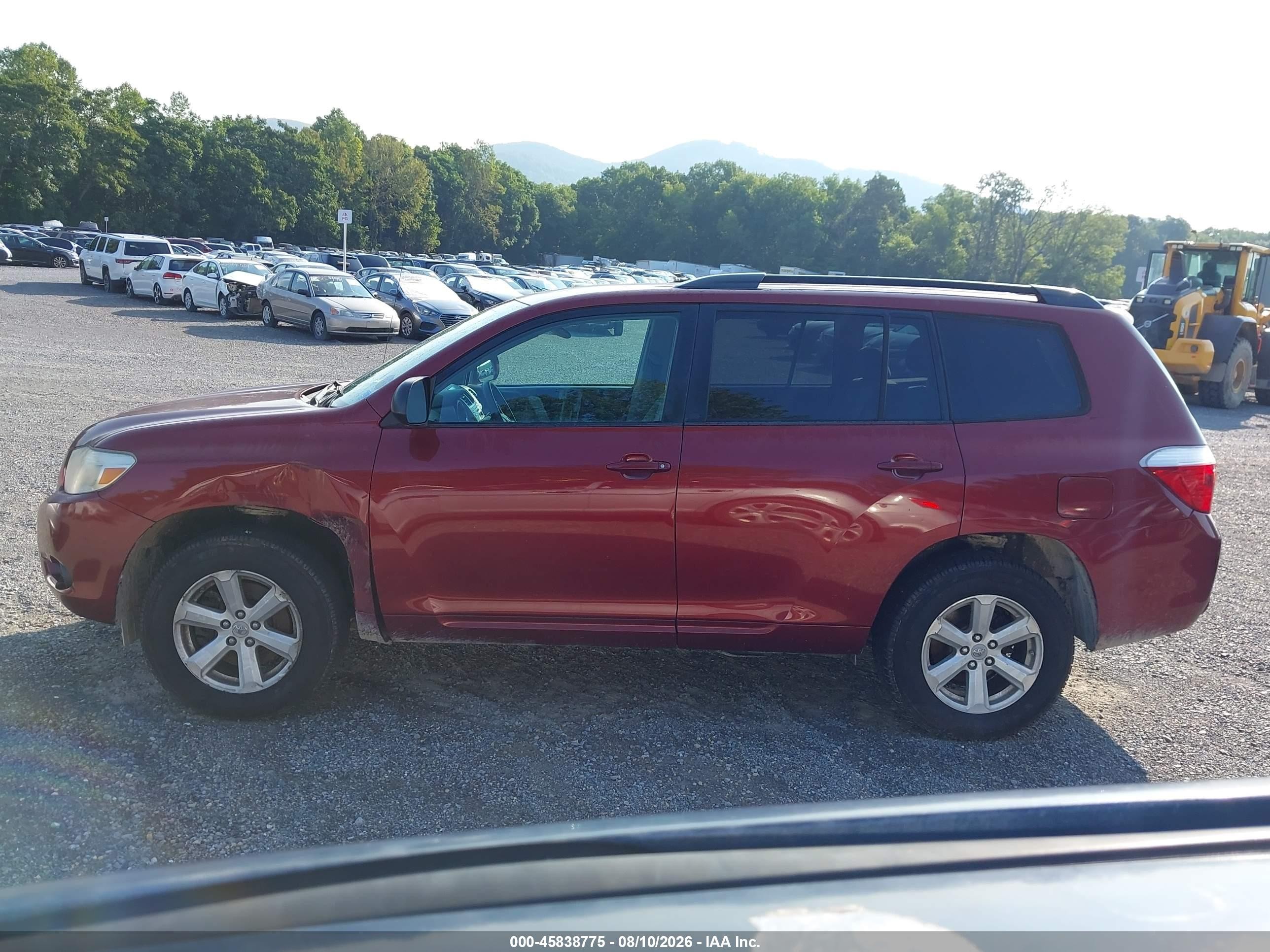2010 Toyota Highlander Base V6 Красный vin: 5TDBK3EHXAS017227