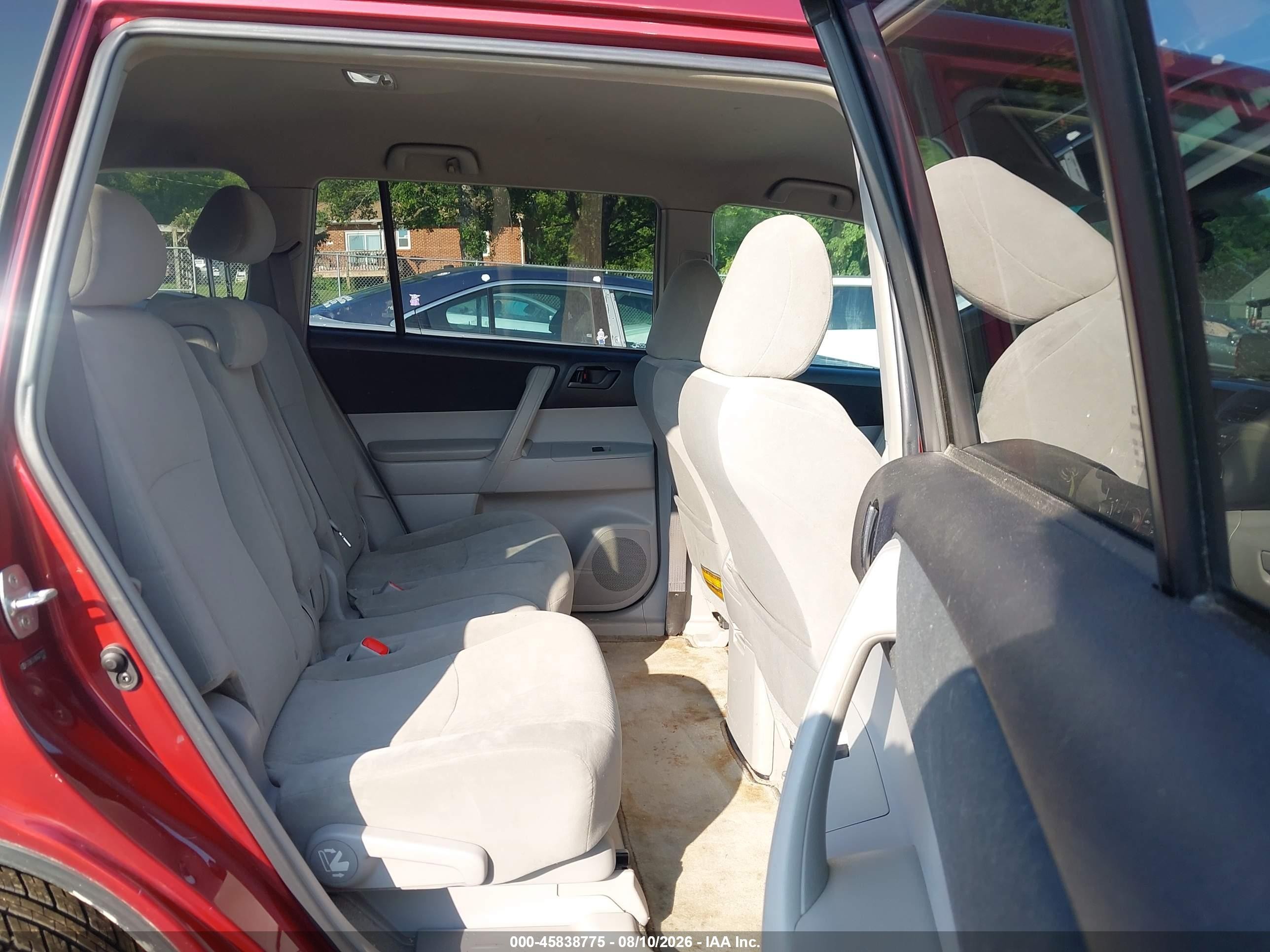 2010 Toyota Highlander Base V6 Красный vin: 5TDBK3EHXAS017227