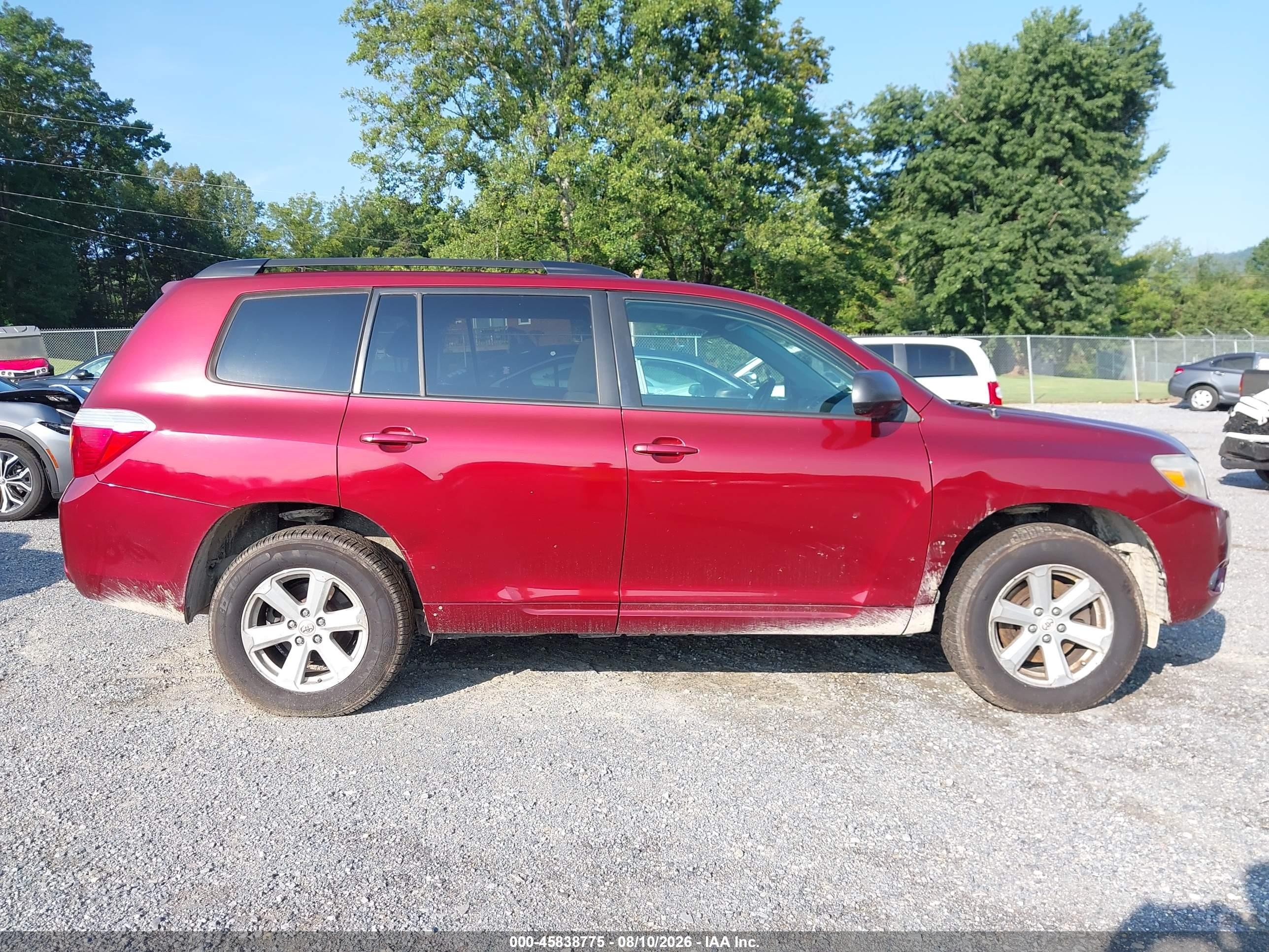 2010 Toyota Highlander Base V6 Красный vin: 5TDBK3EHXAS017227