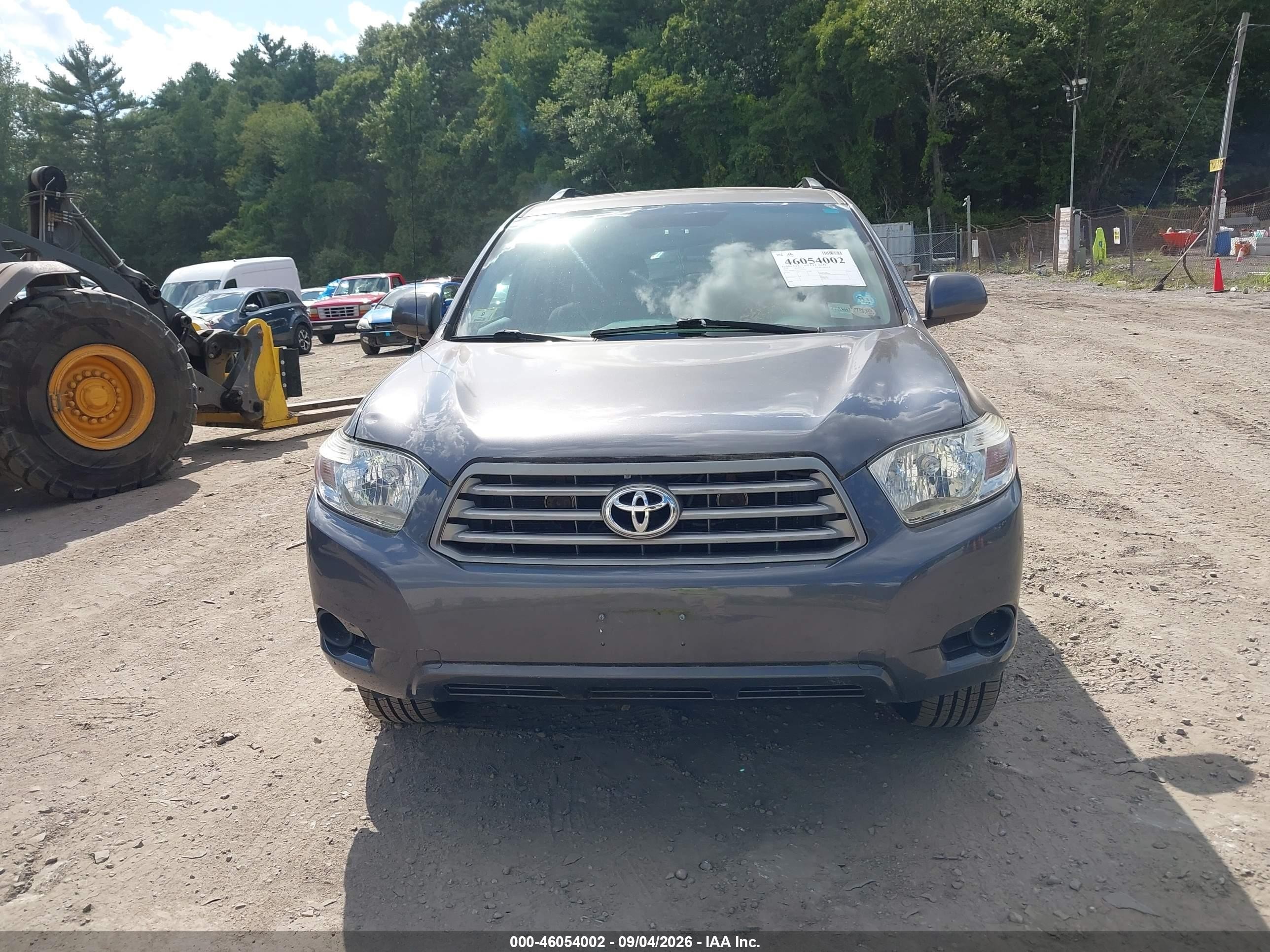 2010 Toyota Highlander Base V6 Gray vin: 5TDBK3EHXAS019057