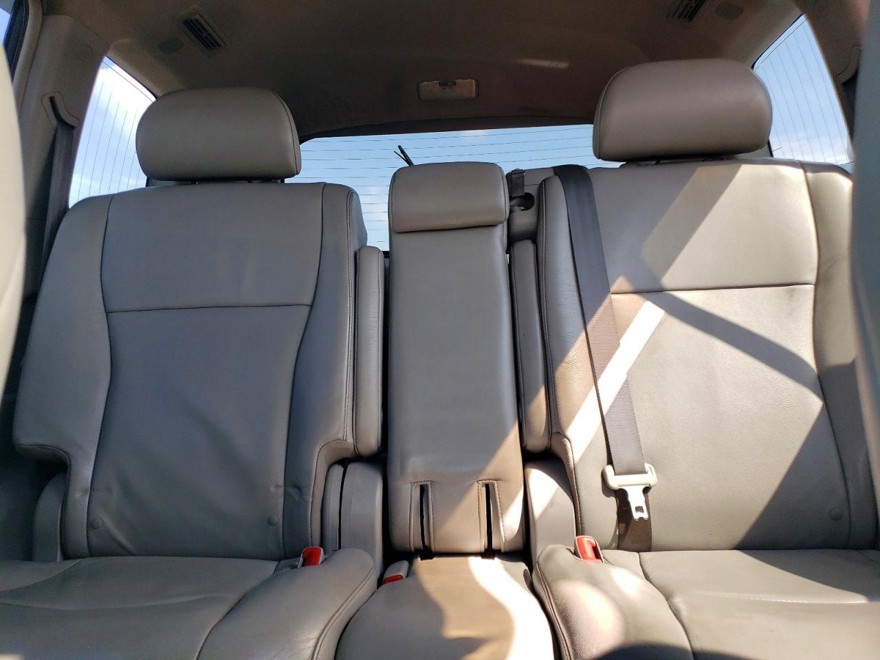 2012 Toyota Highlander Se Silver vin: 5TDBK3EHXCS107691