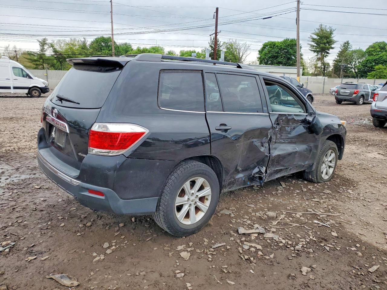 2012 Toyota Highlander Base Black vin: 5TDBK3EHXCS113202