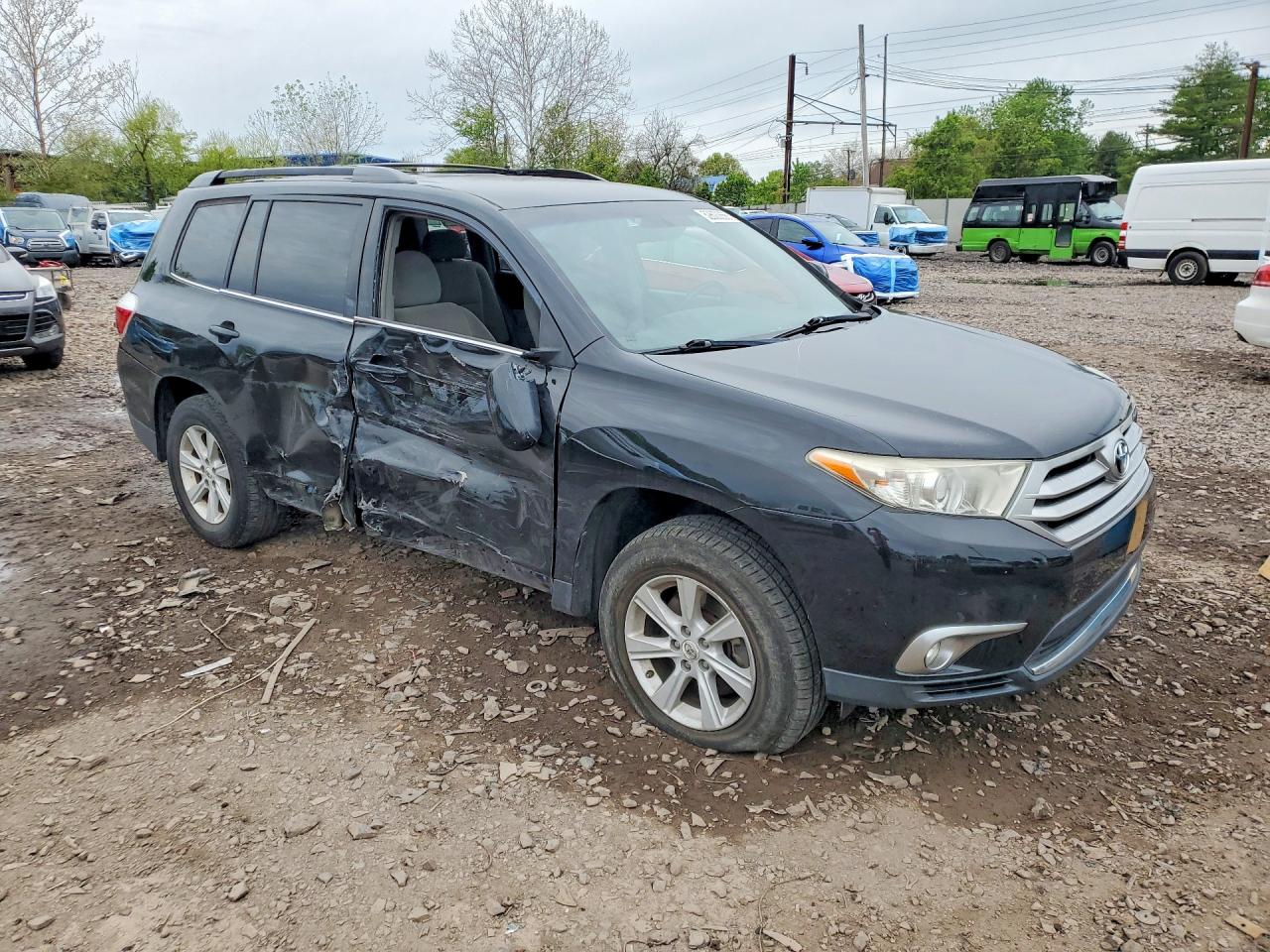 2012 Toyota Highlander Base Black vin: 5TDBK3EHXCS113202