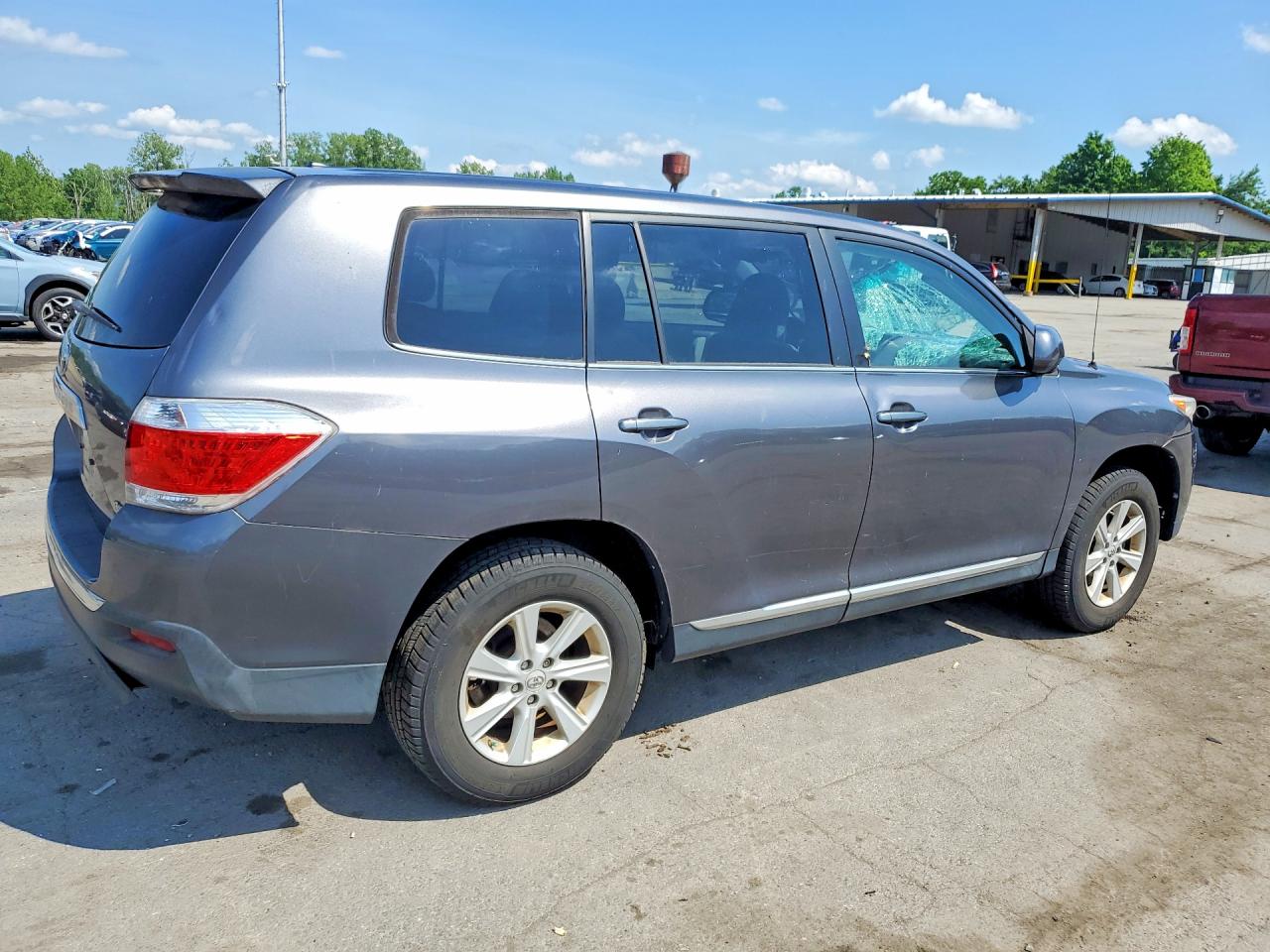 2012 Toyota Highlander Base Charcoal vin: 5TDBK3EHXCS123938