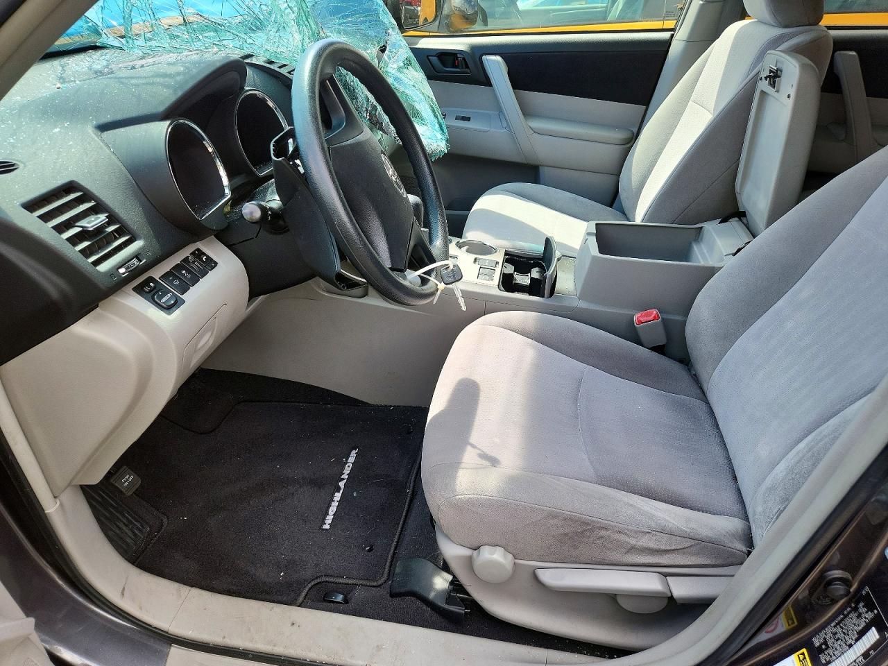 2012 Toyota Highlander Base Charcoal vin: 5TDBK3EHXCS123938