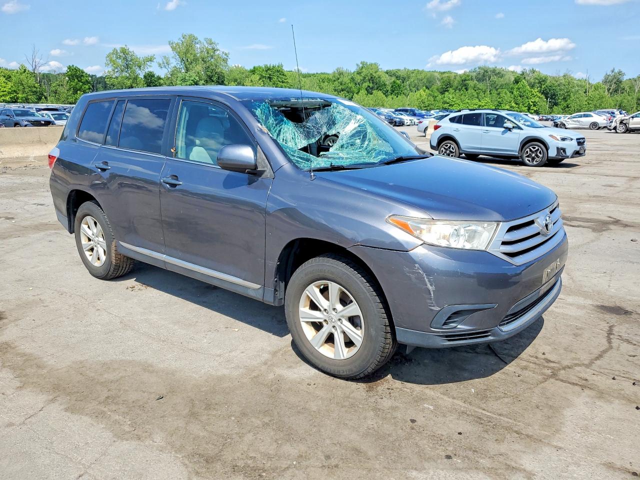 2012 Toyota Highlander Base Charcoal vin: 5TDBK3EHXCS123938
