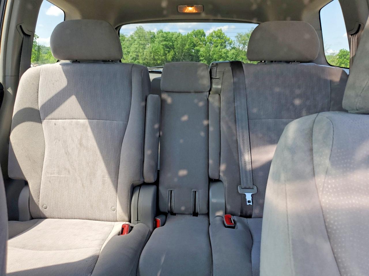 2012 Toyota Highlander Base Charcoal vin: 5TDBK3EHXCS123938