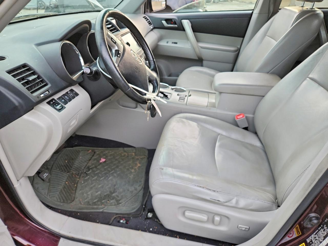 2012 Toyota Highlander Se Maroon vin: 5TDBK3EHXCS143011