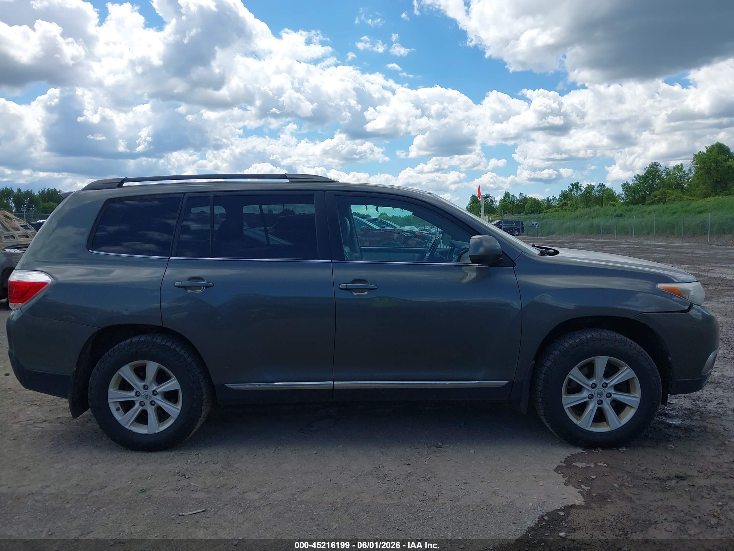 2012 Toyota Highlander Se V6 Gray vin: 5TDBK3EHXCS148600