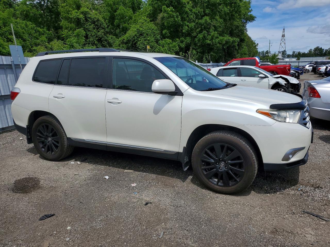 2013 Toyota Highlander White vin: 5TDBK3EHXDS186099