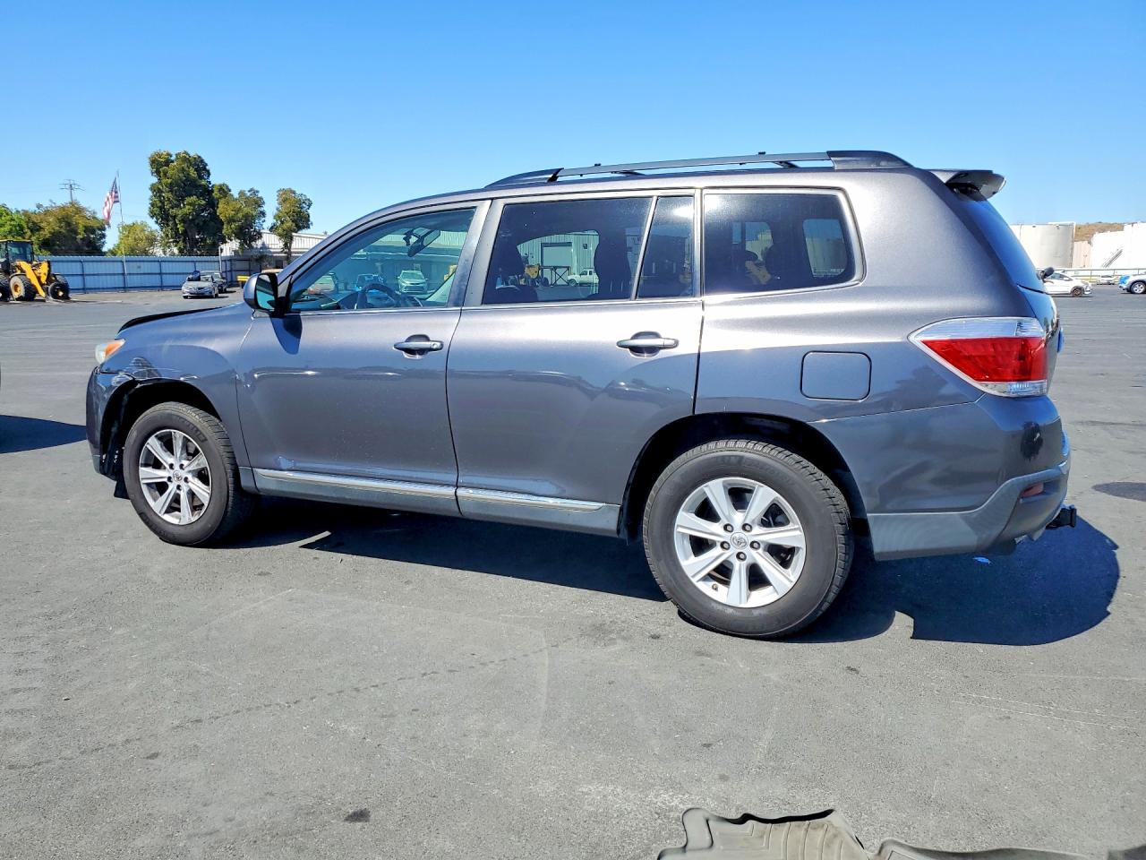 2013 Toyota Highlander Plus Gray vin: 5TDBK3EHXDS221451